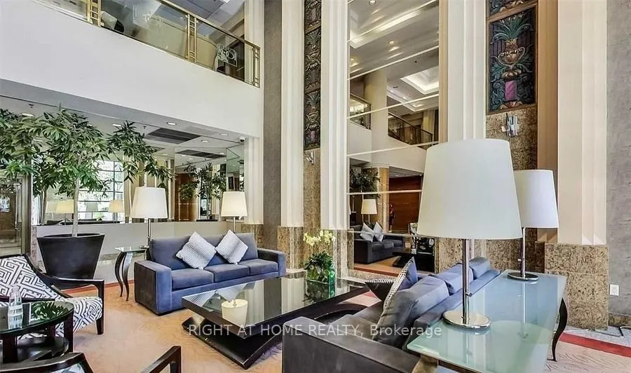 1001 Bay Street #2111