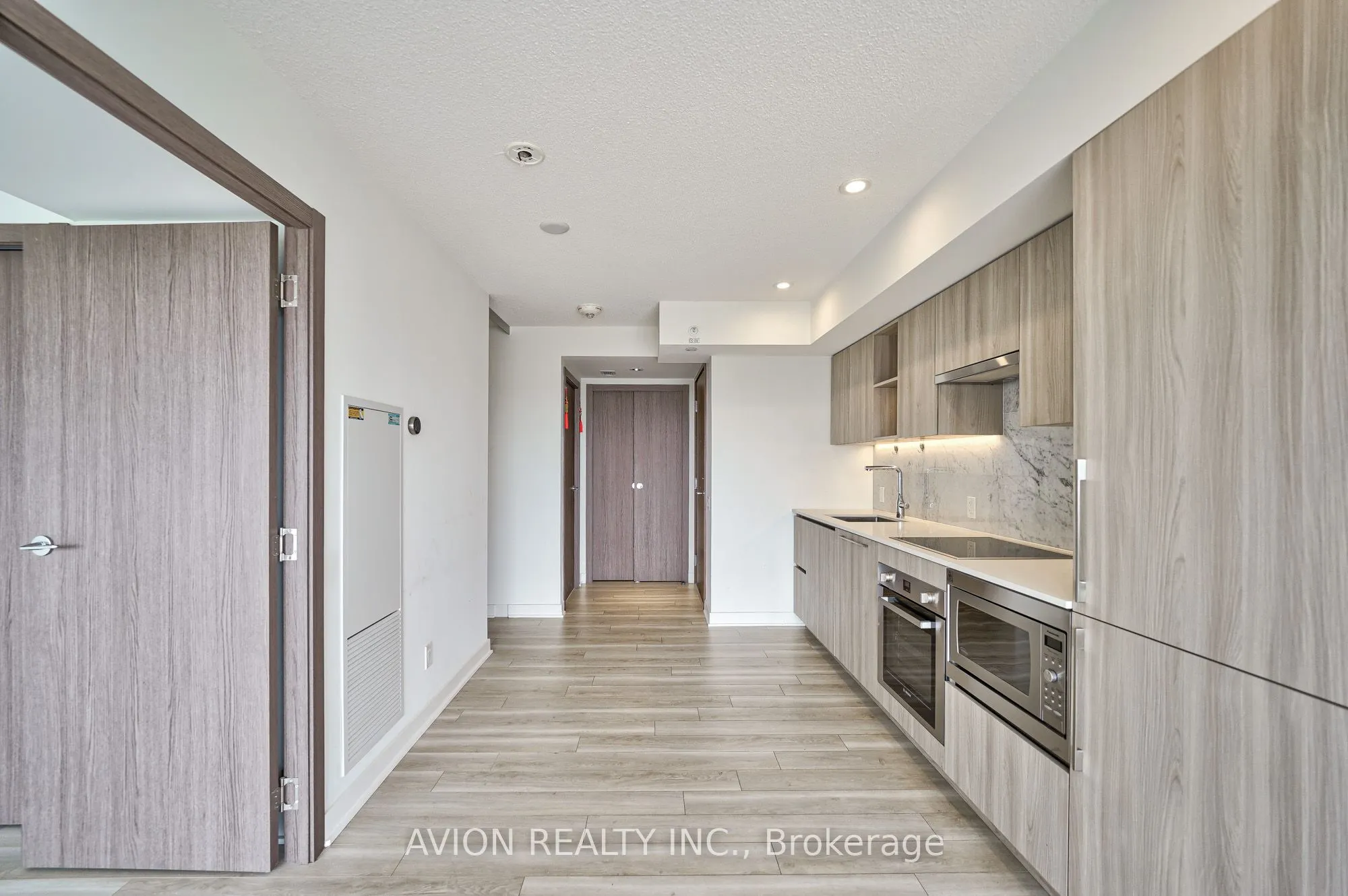 17 Bathurst Street #1916