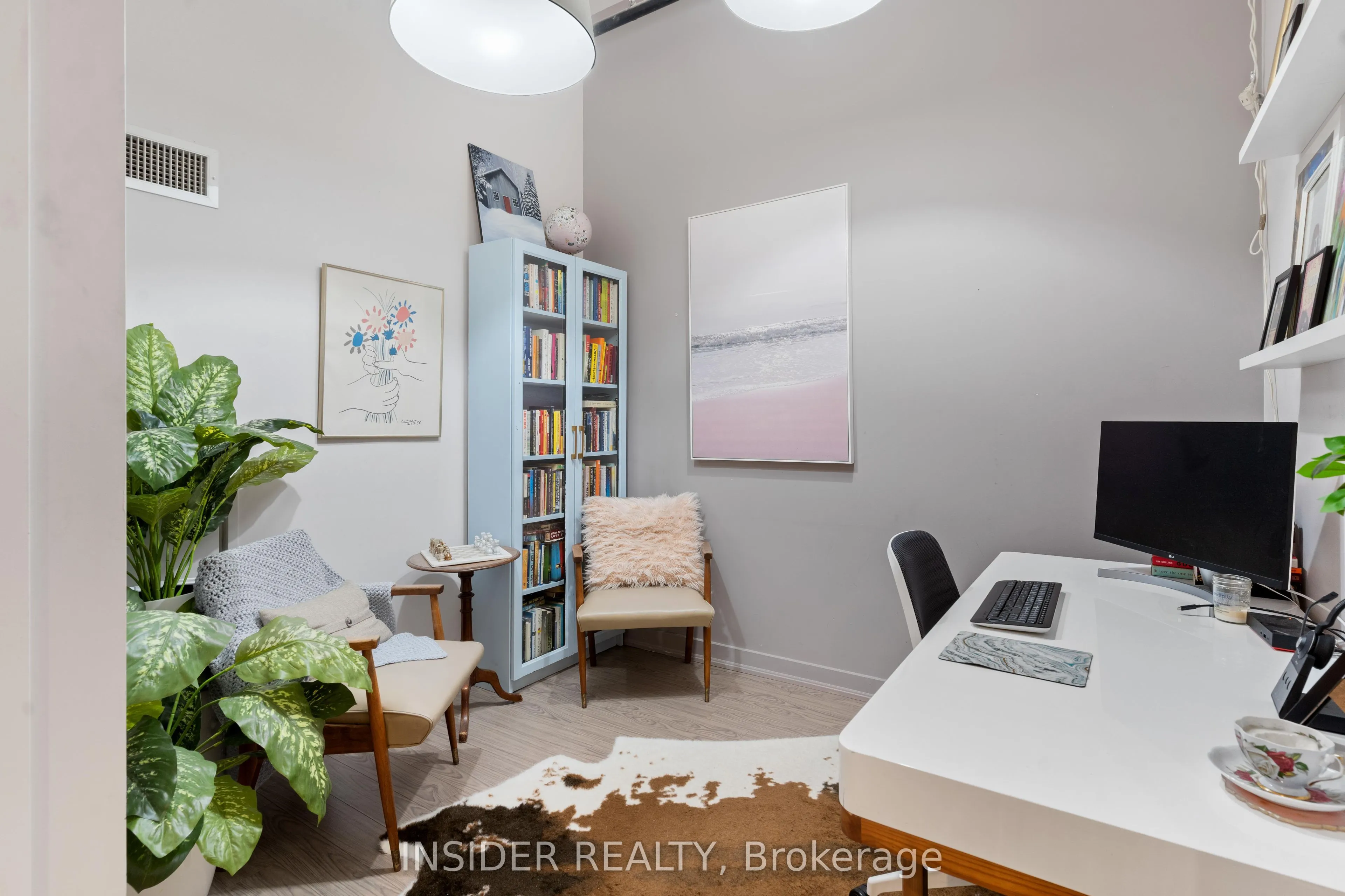 43 Hanna Avenue #502