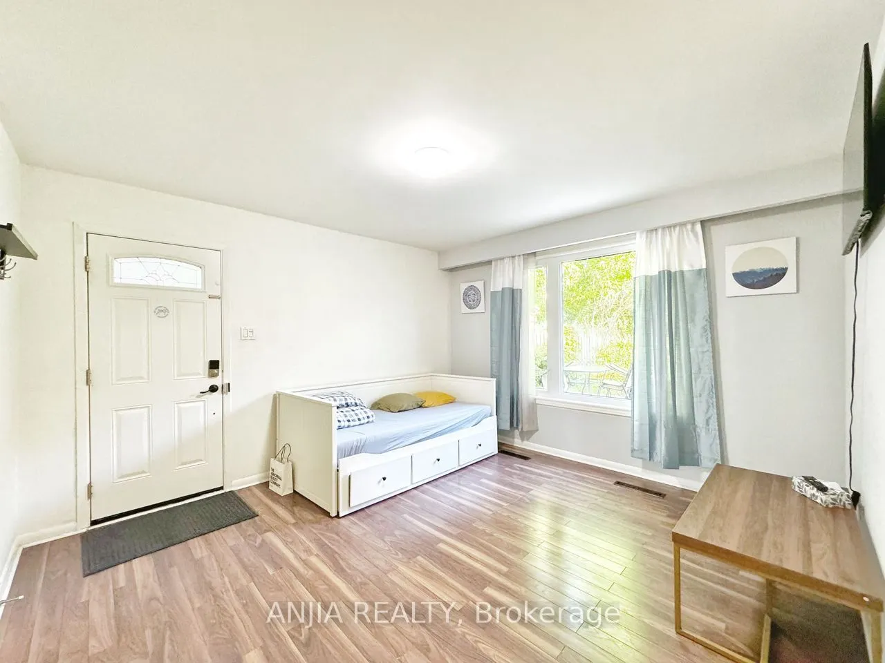 159 Cocksfield Avenue #1st FL