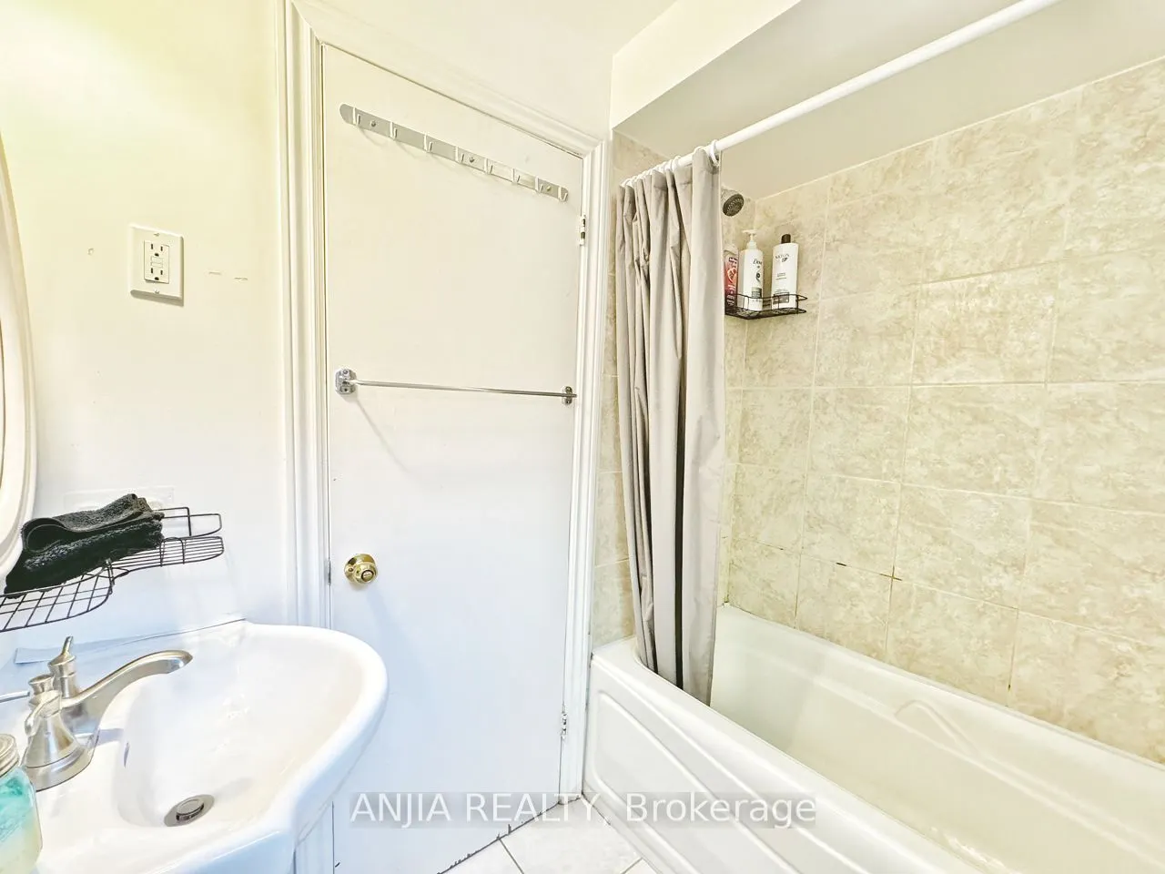 159 Cocksfield Avenue #1st FL