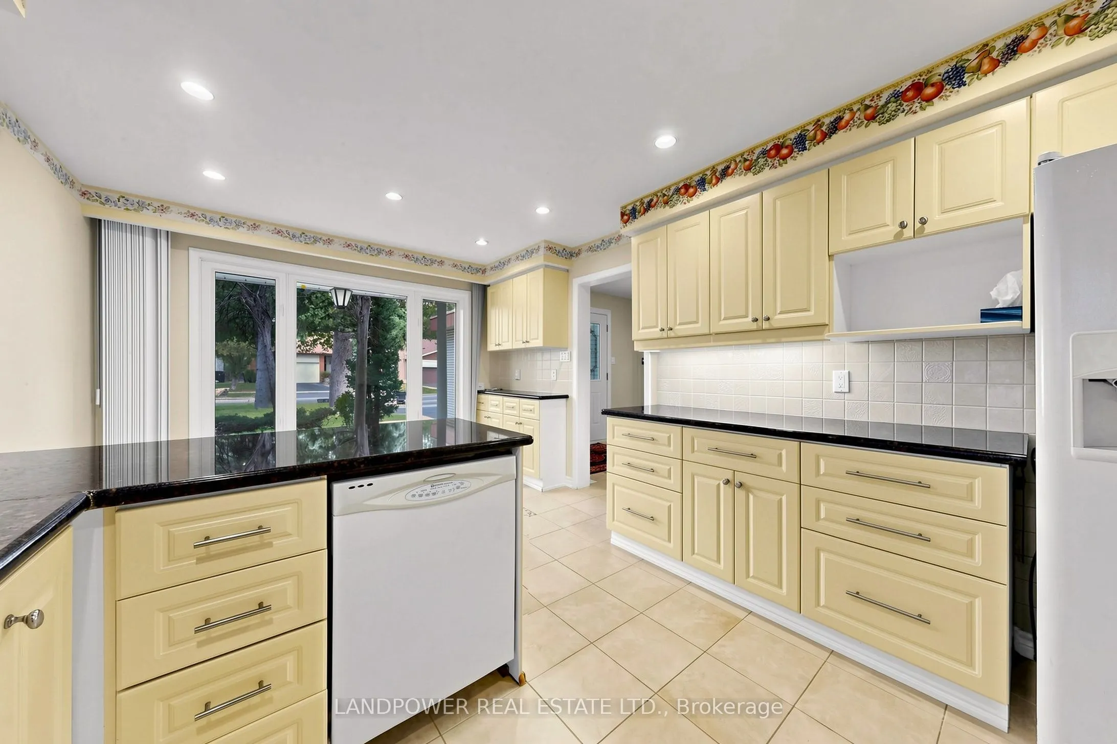 51 BESTVIEW Drive