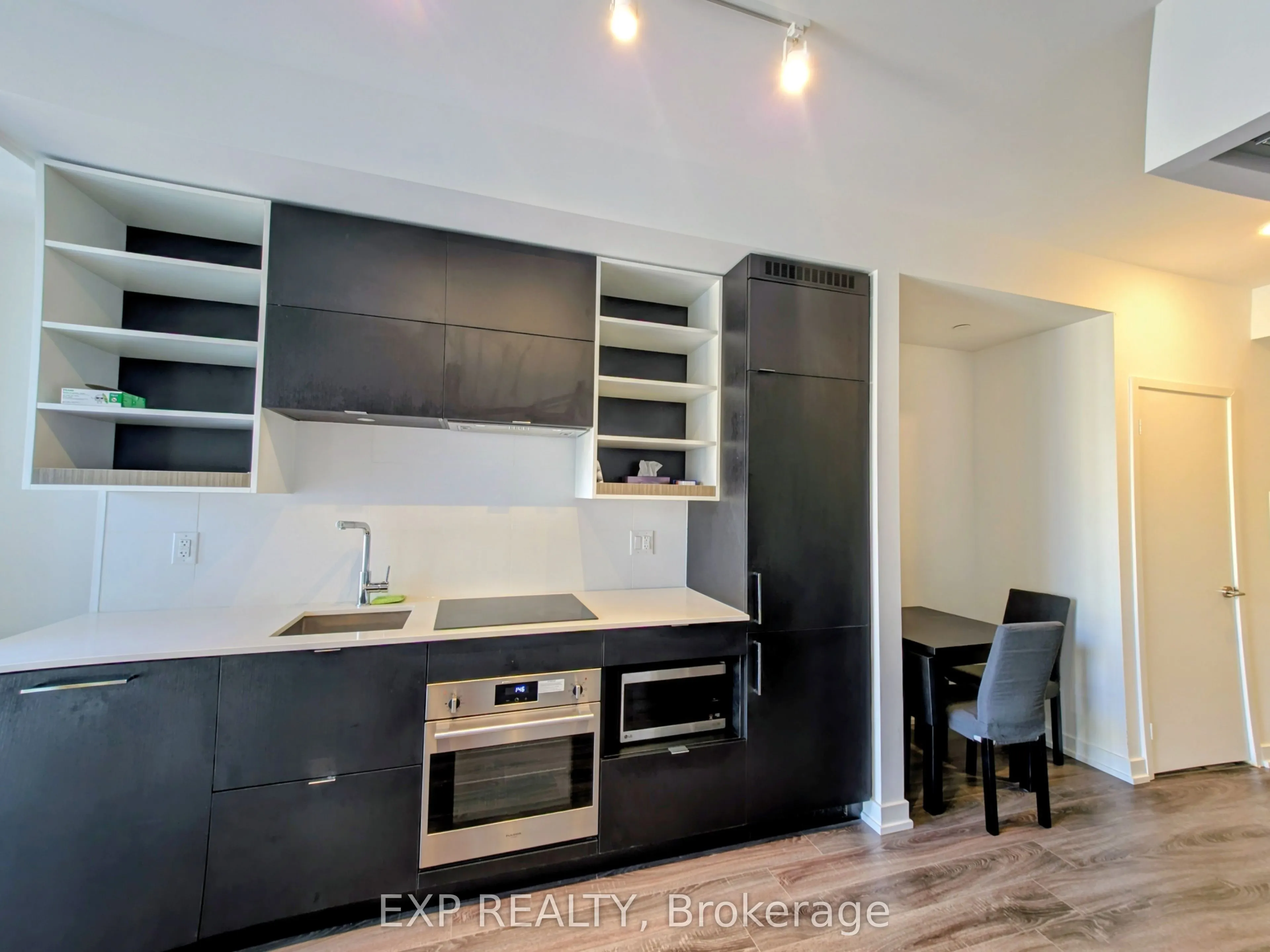 20 Edward Street #1821