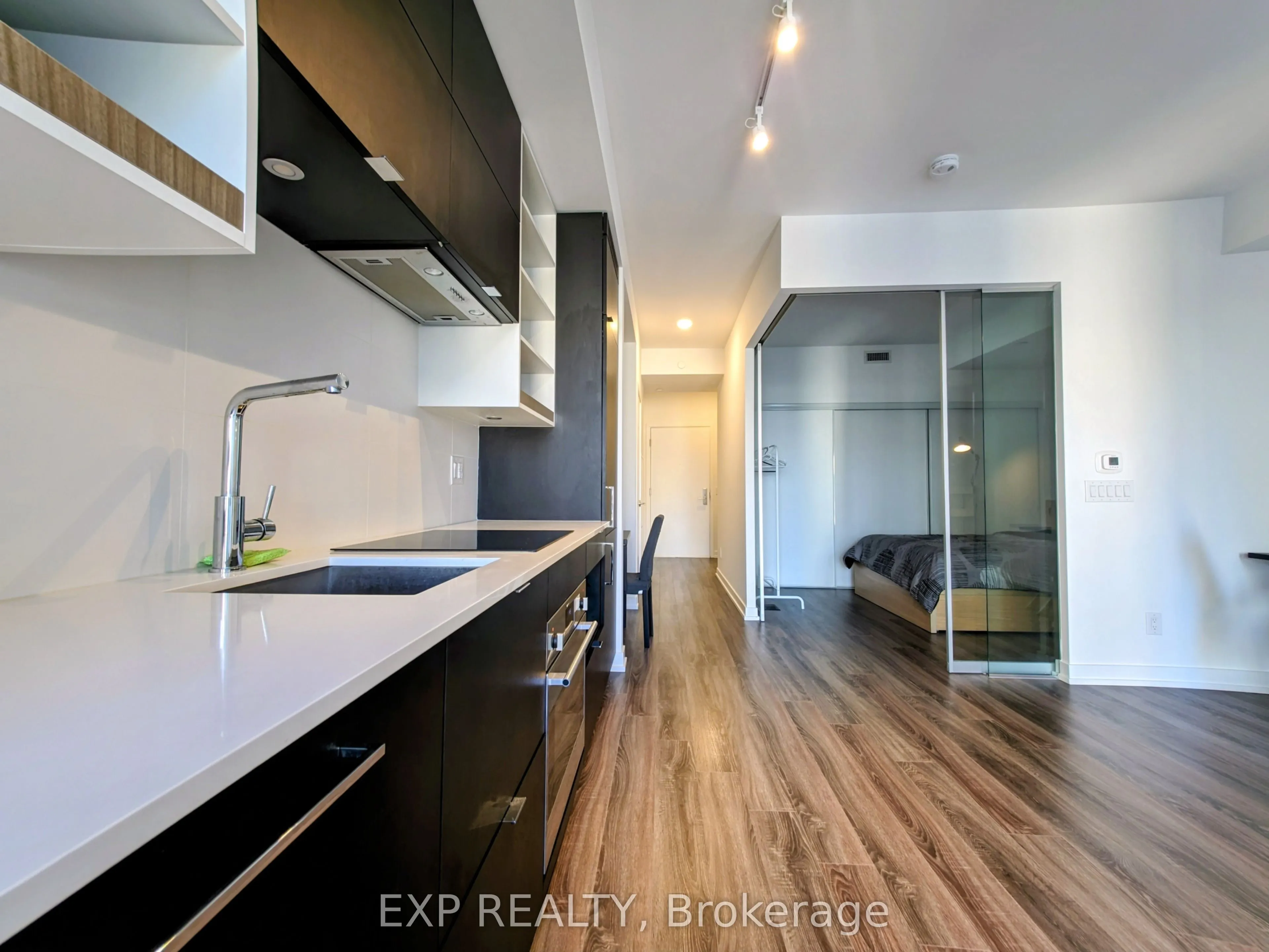 20 Edward Street #1821