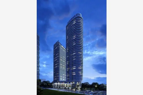 585 Bloor Street E #3818