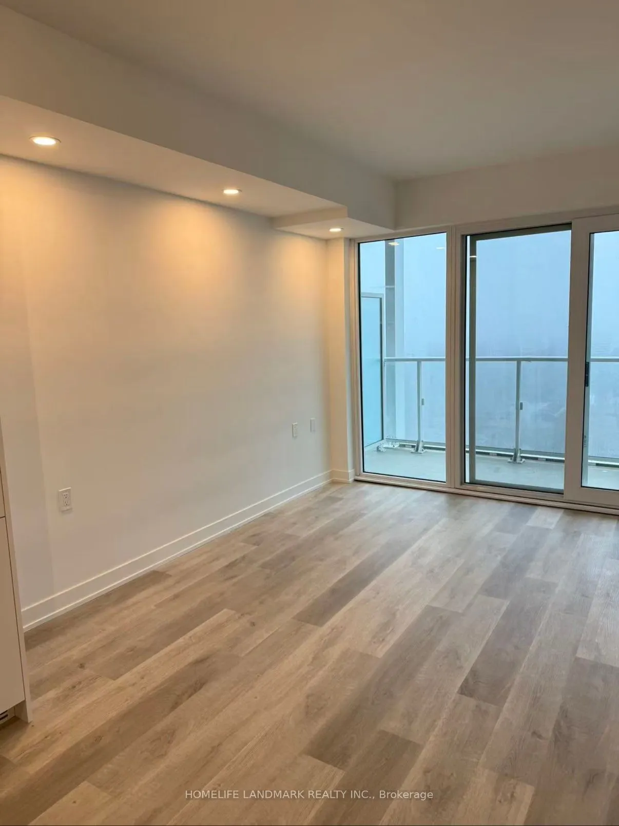 88 Queen Street E #3007