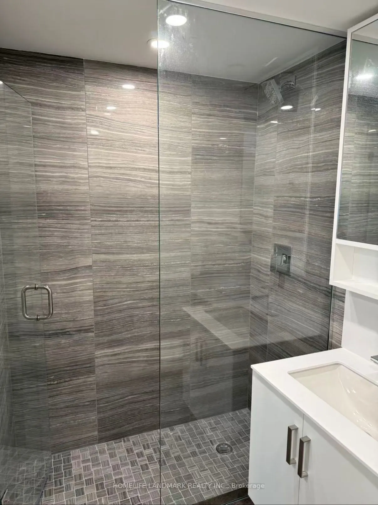 88 Queen Street E #3007