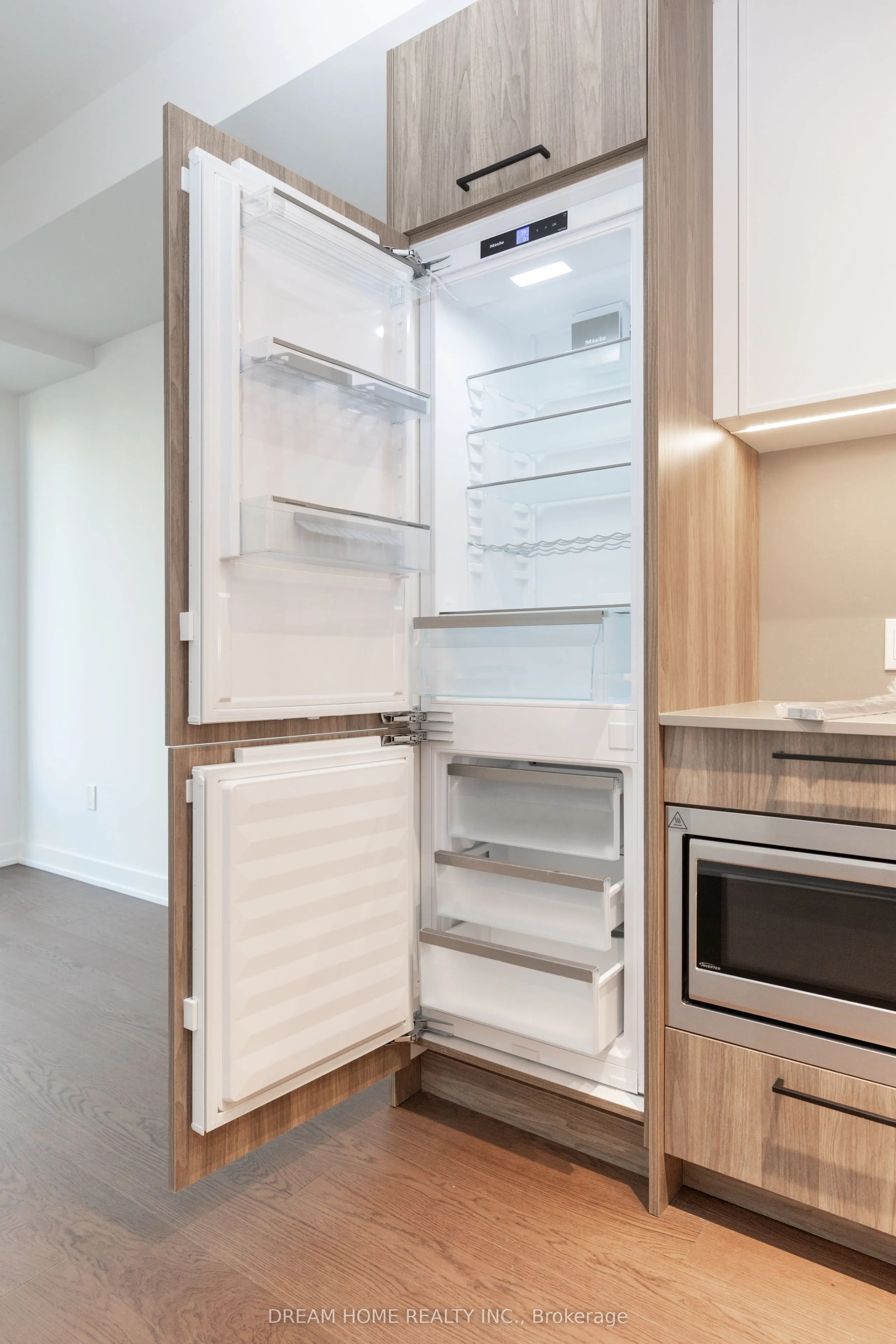 91 Montclair Avenue #2002