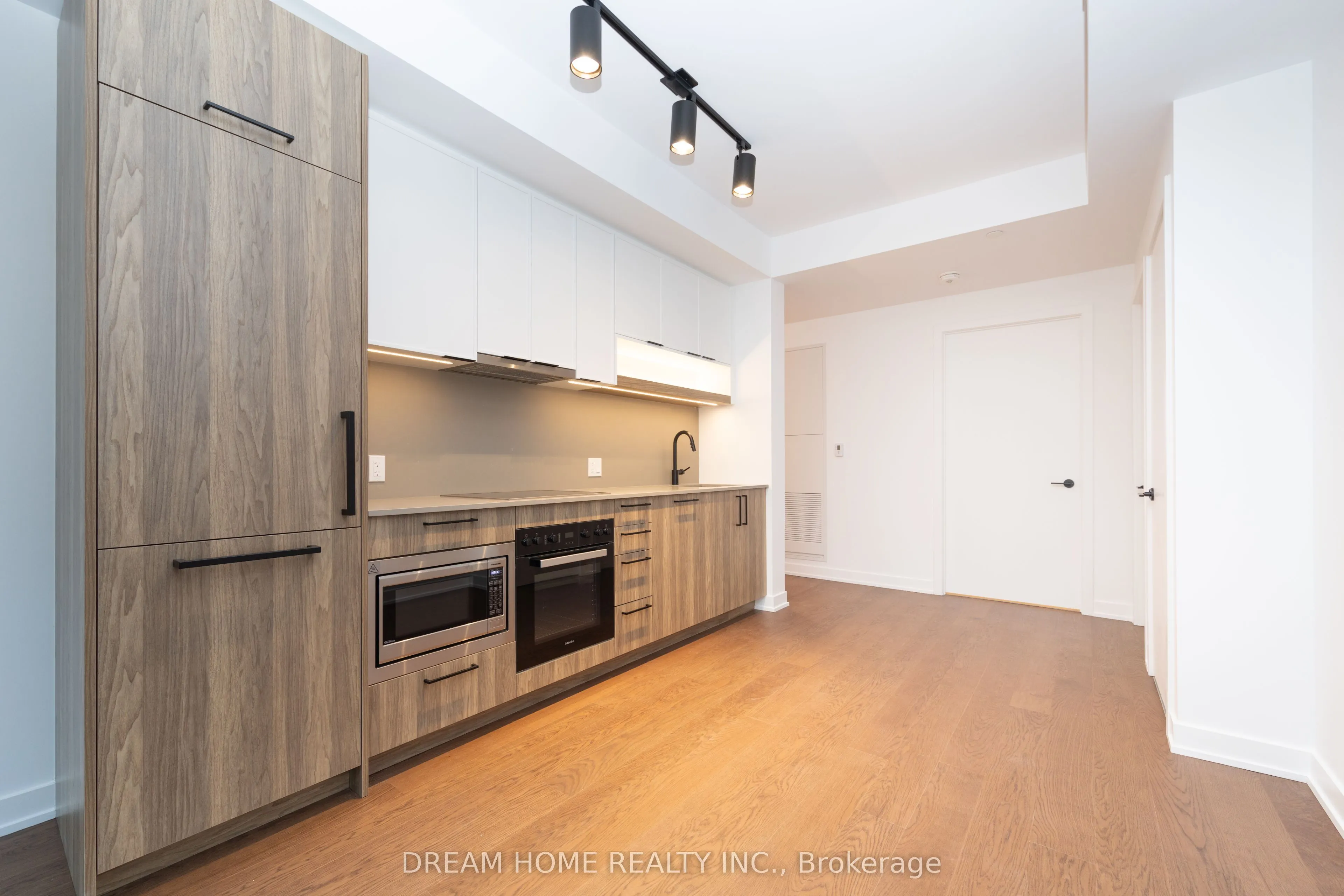91 Montclair Avenue #2002