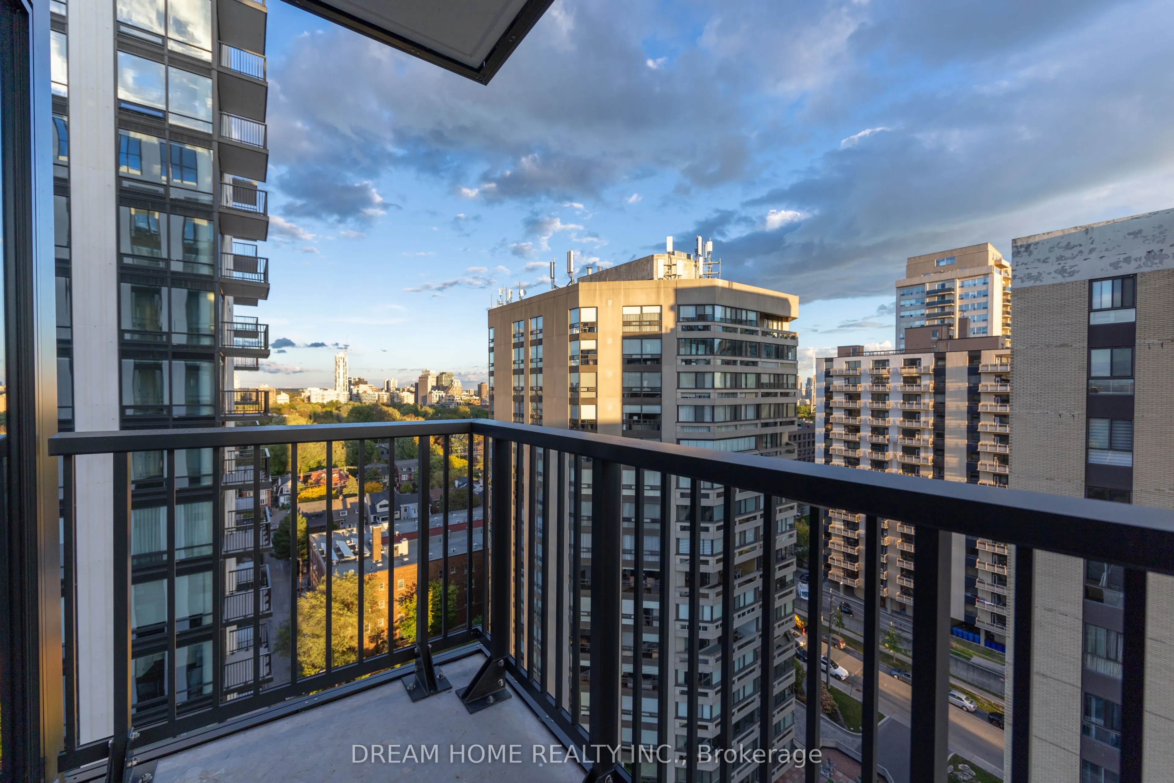 91 Montclair Avenue #2002