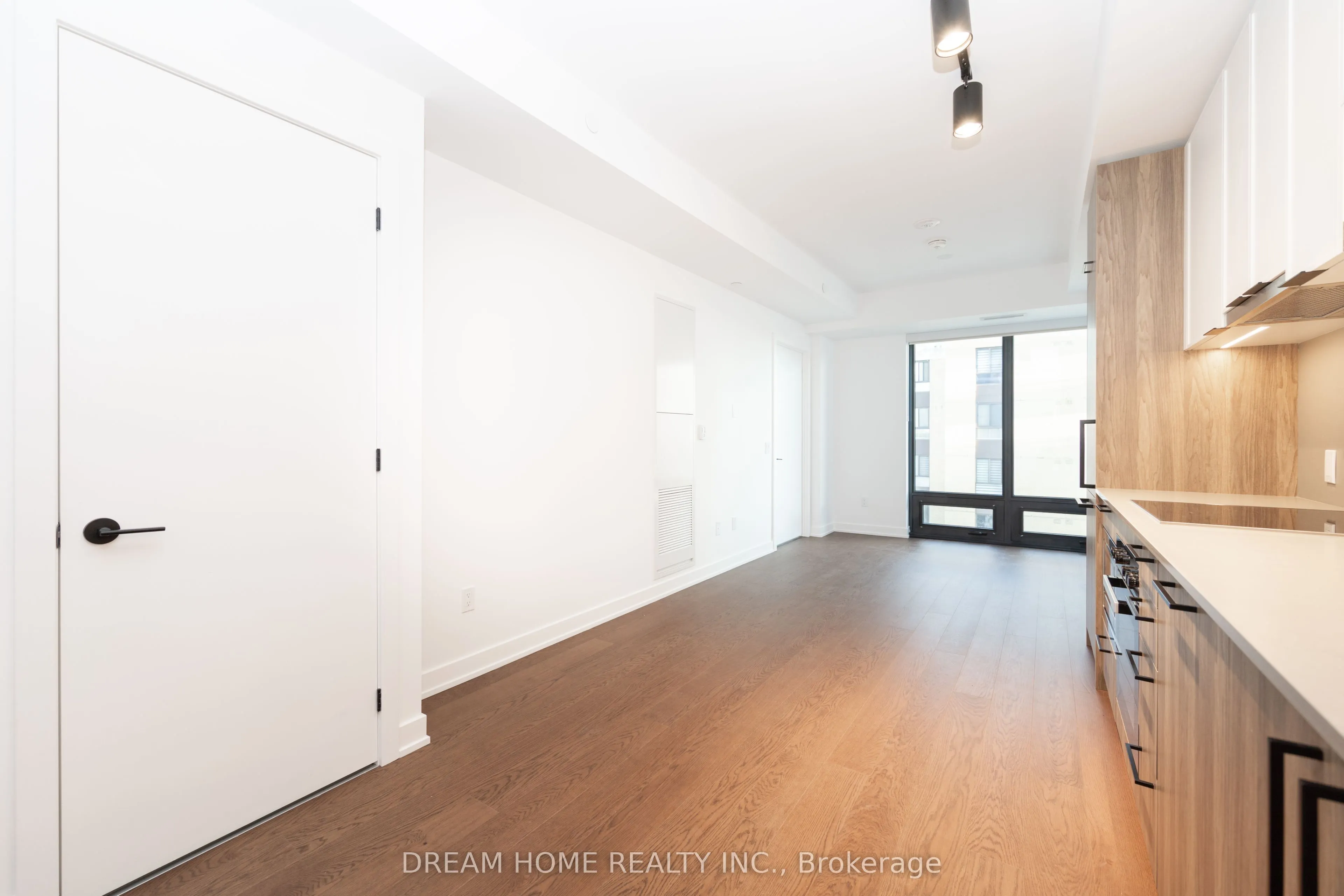 91 Montclair Avenue #2002