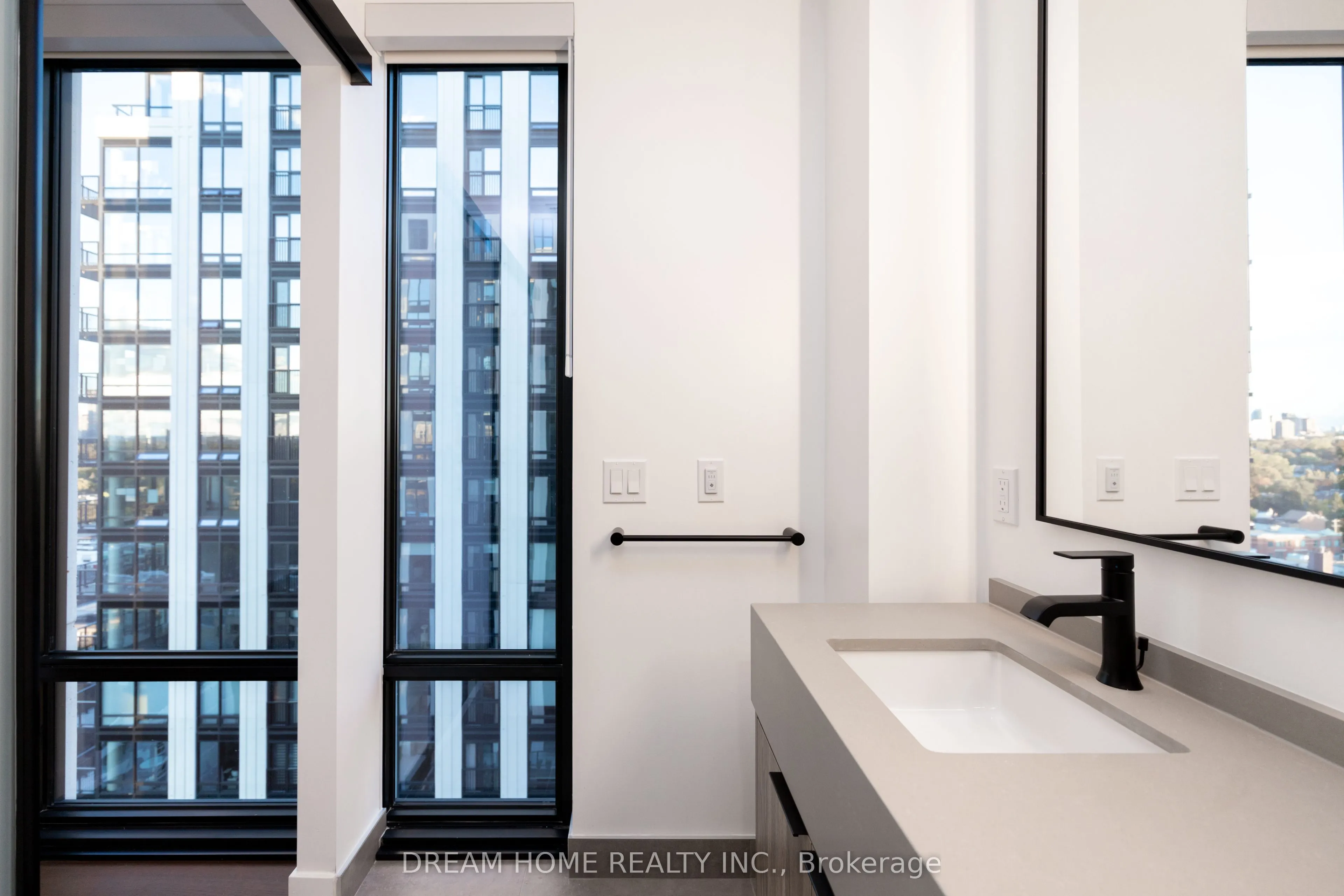 91 Montclair Avenue #2002