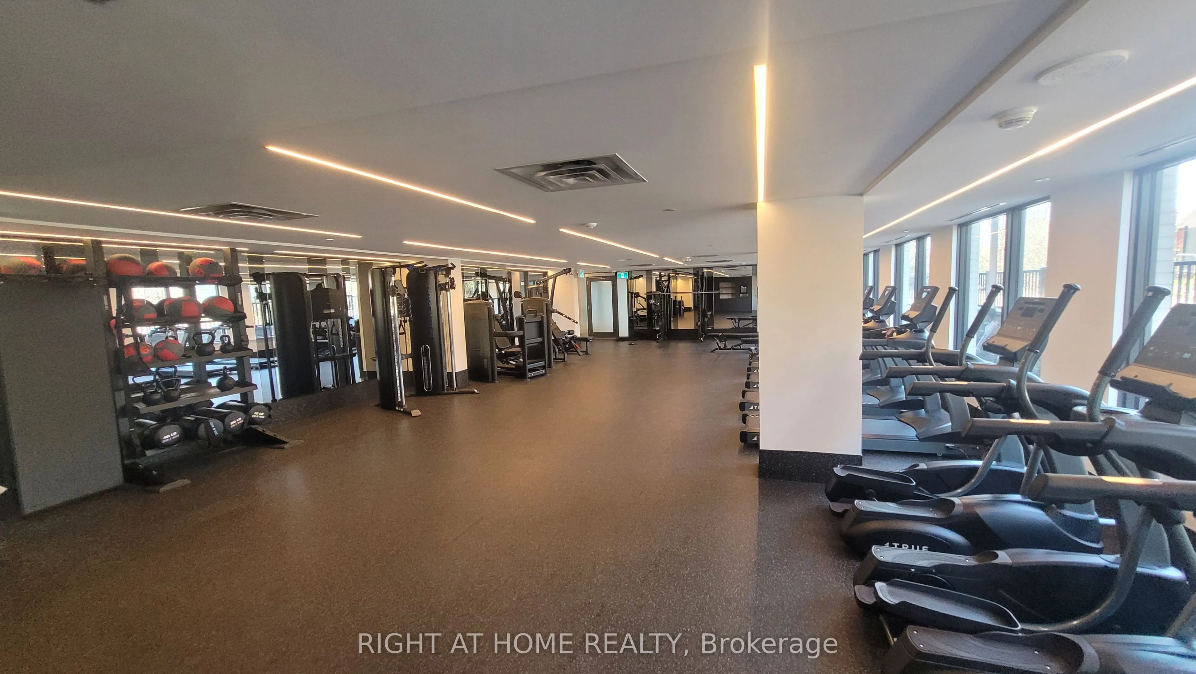500 Wilson Avenue #809