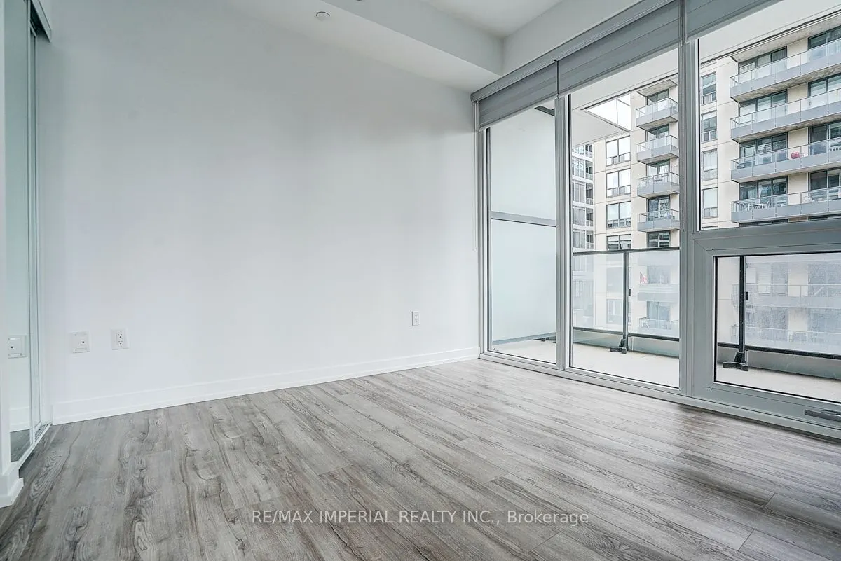 77 Shuter Street #710
