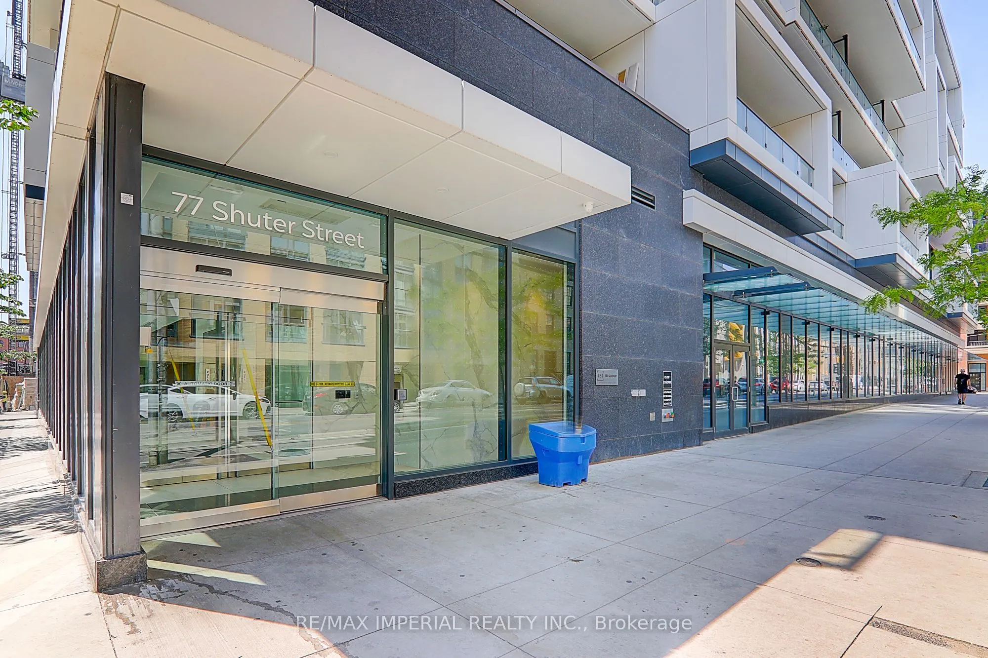 77 Shuter Street #710
