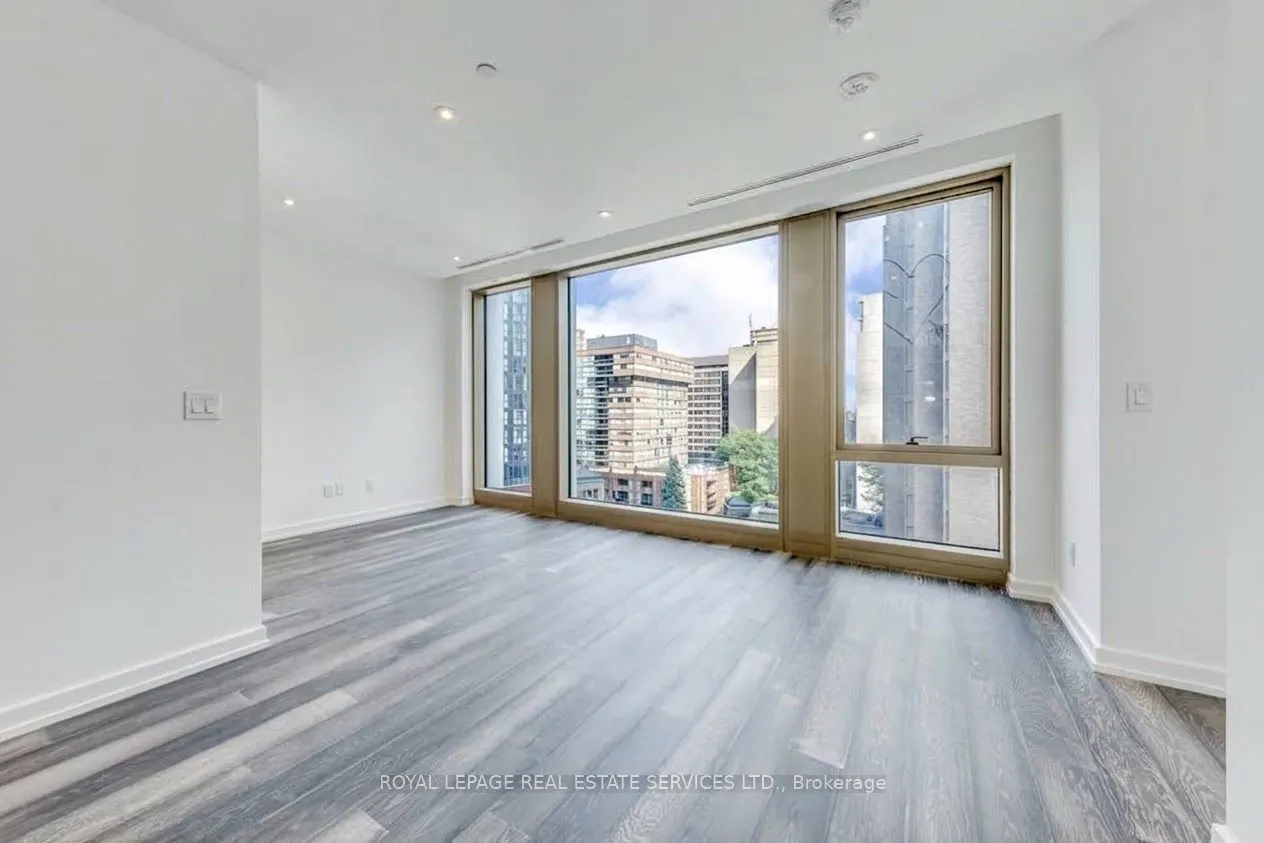 1315 Bay Street #806