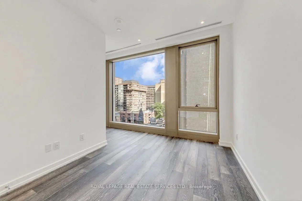 1315 Bay Street #806
