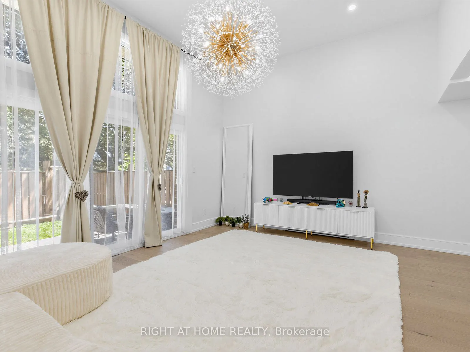 100 Jenny Wren Way #139