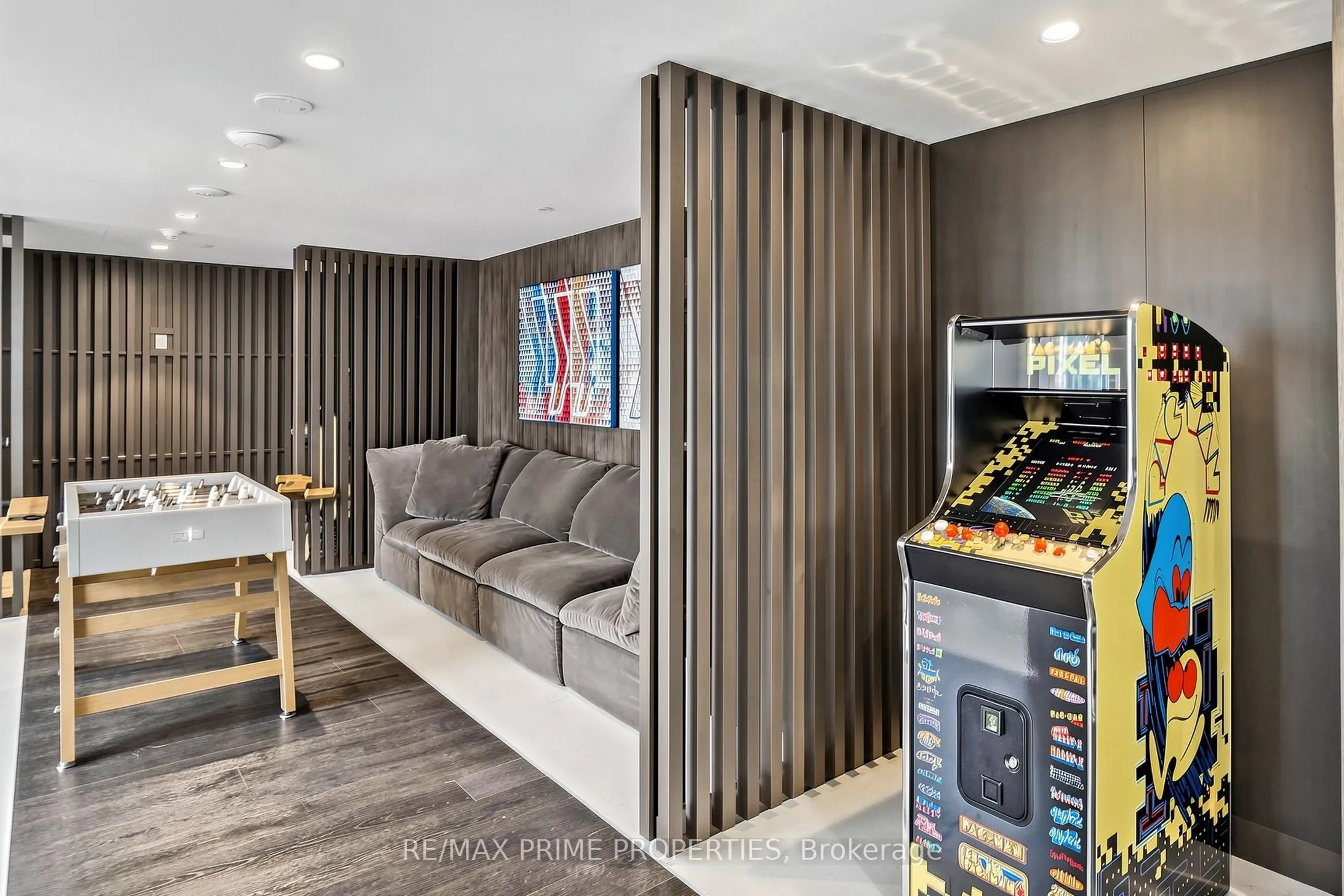 138 Downes Street #4302
