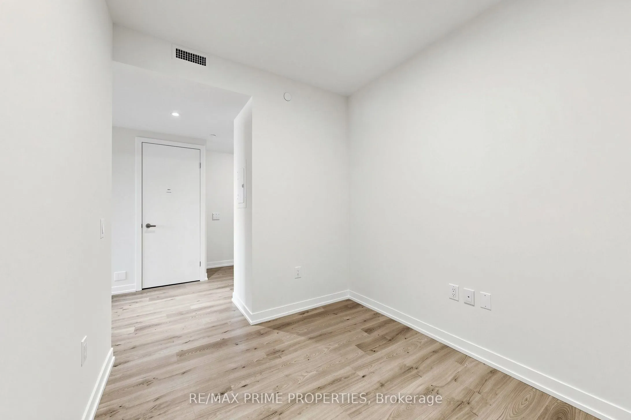 138 Downes Street #4302