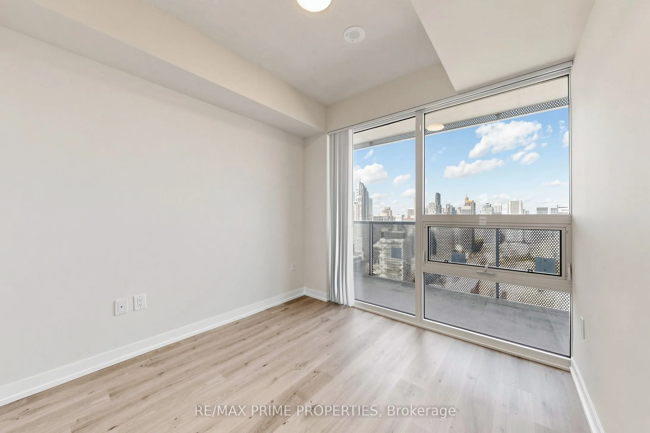 138 Downes Street #4302