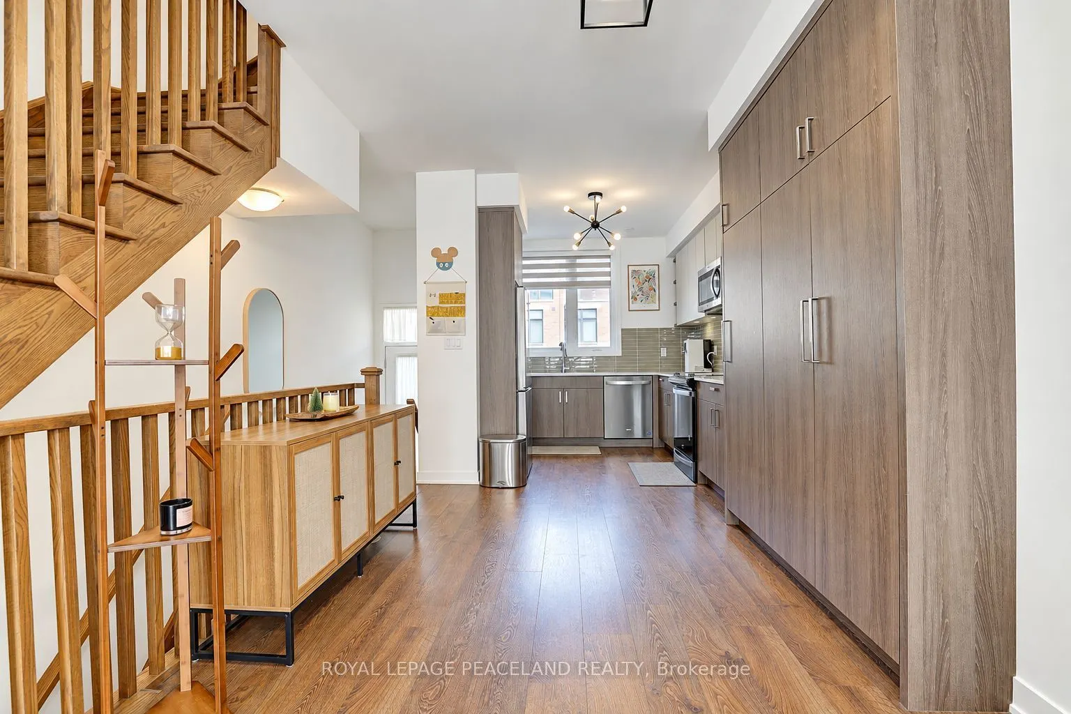 127 Green Gardens Boulevard