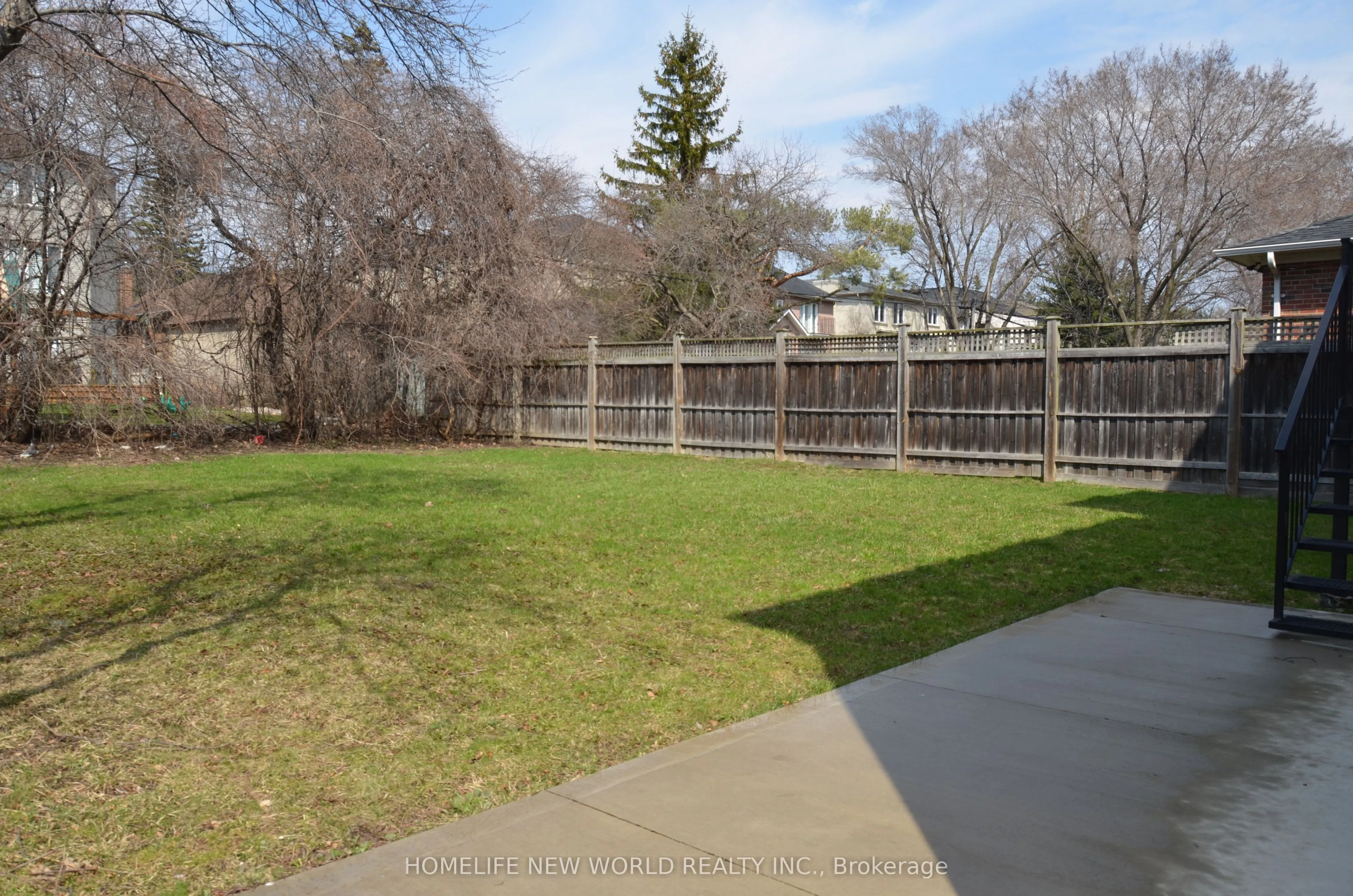 150 Viewmount Avenue