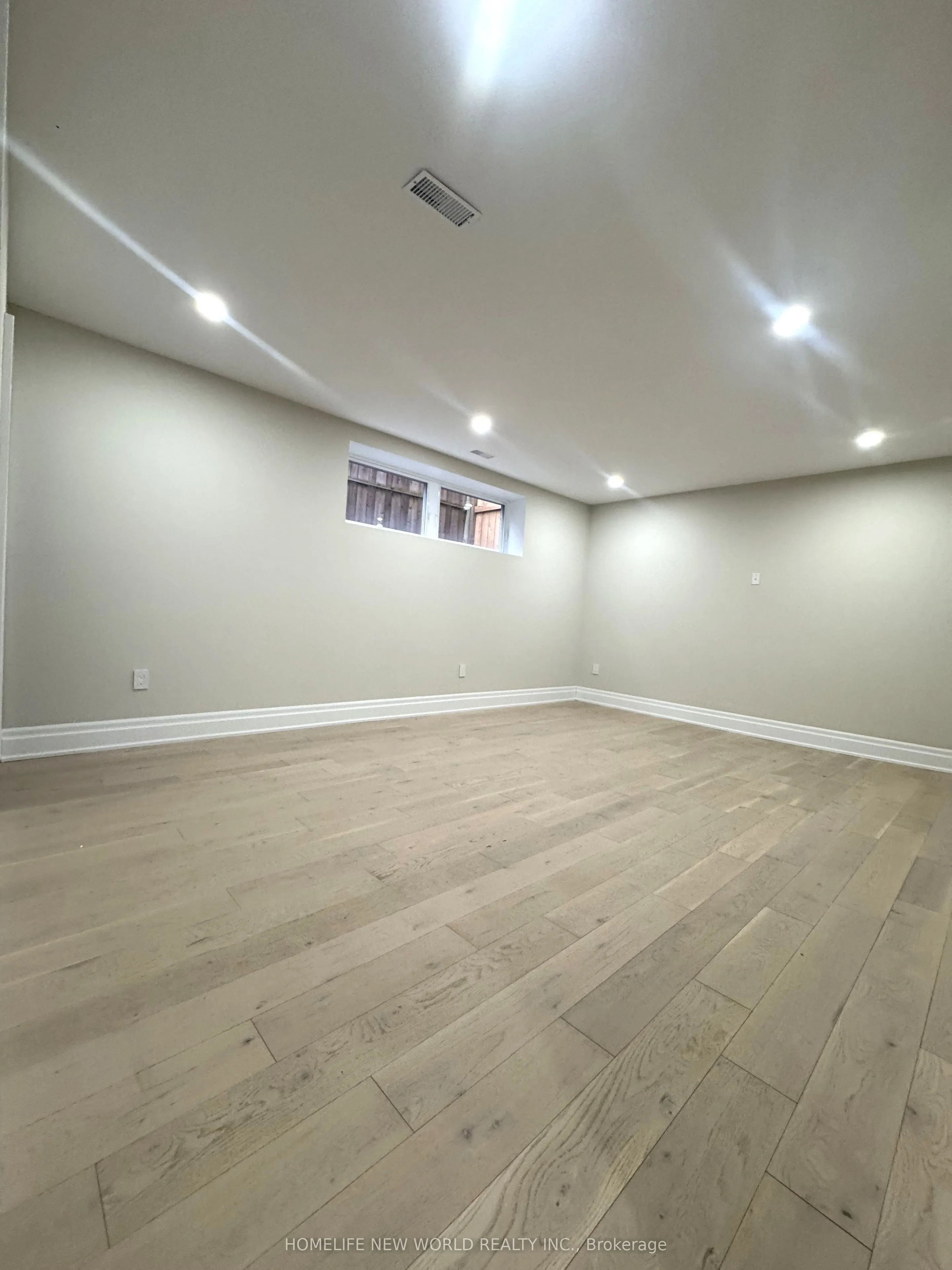 150 Viewmount Avenue
