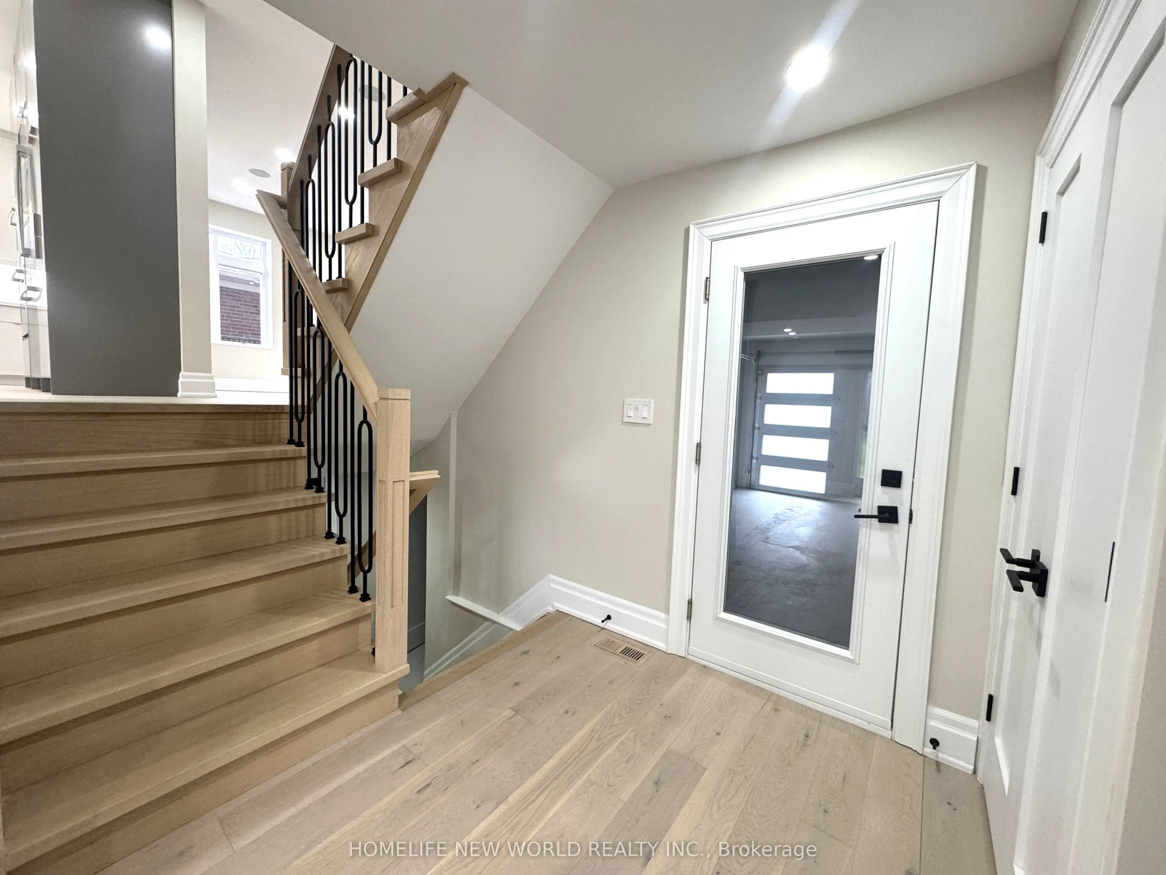 150 Viewmount Avenue