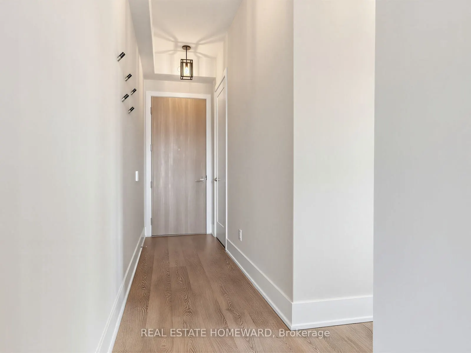 80 Vanauley Street #406