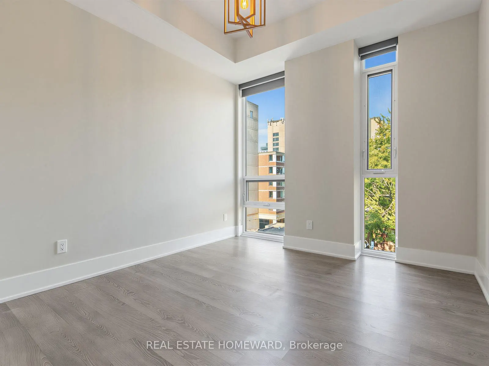 80 Vanauley Street #406