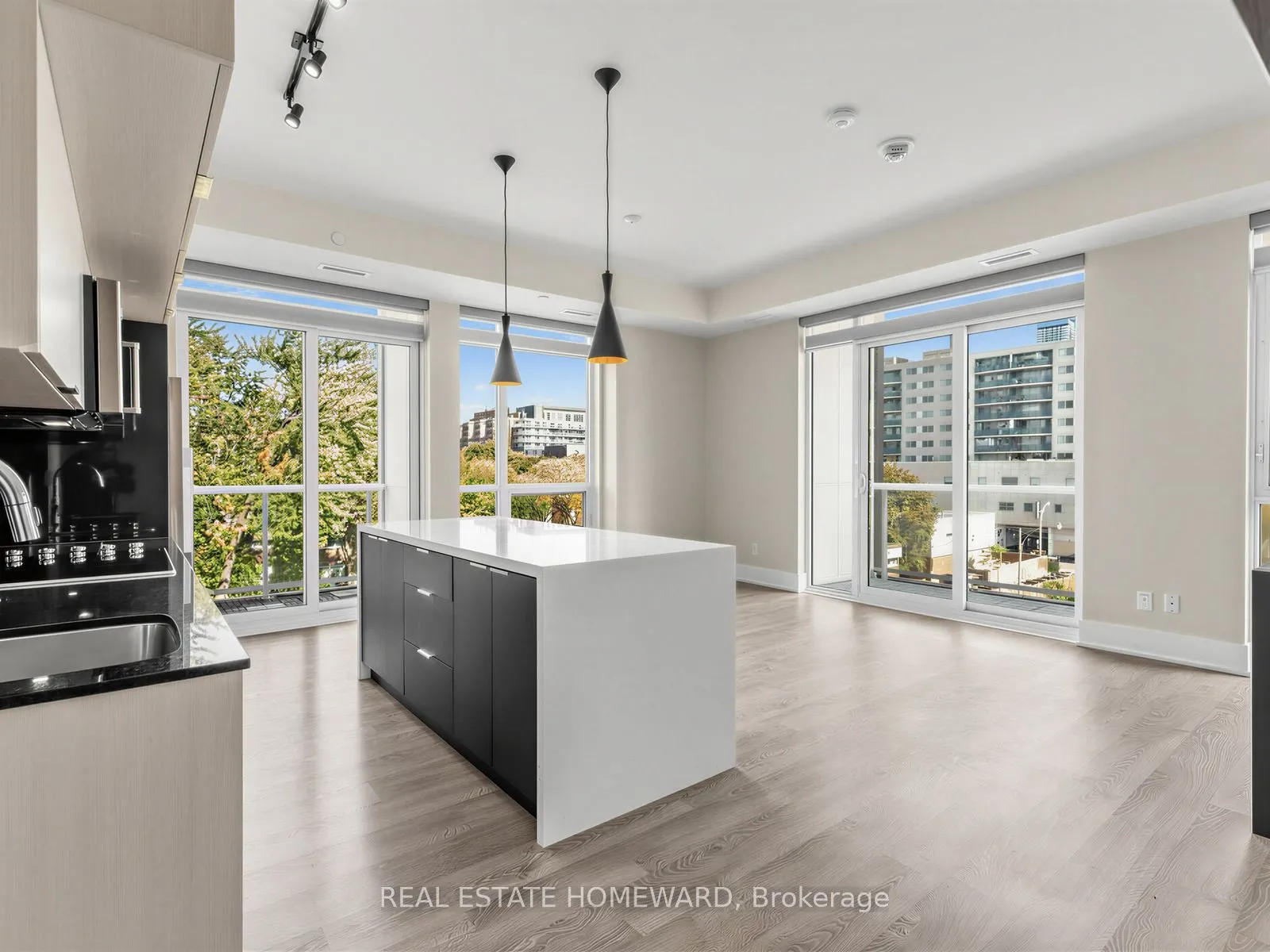 80 Vanauley Street #406