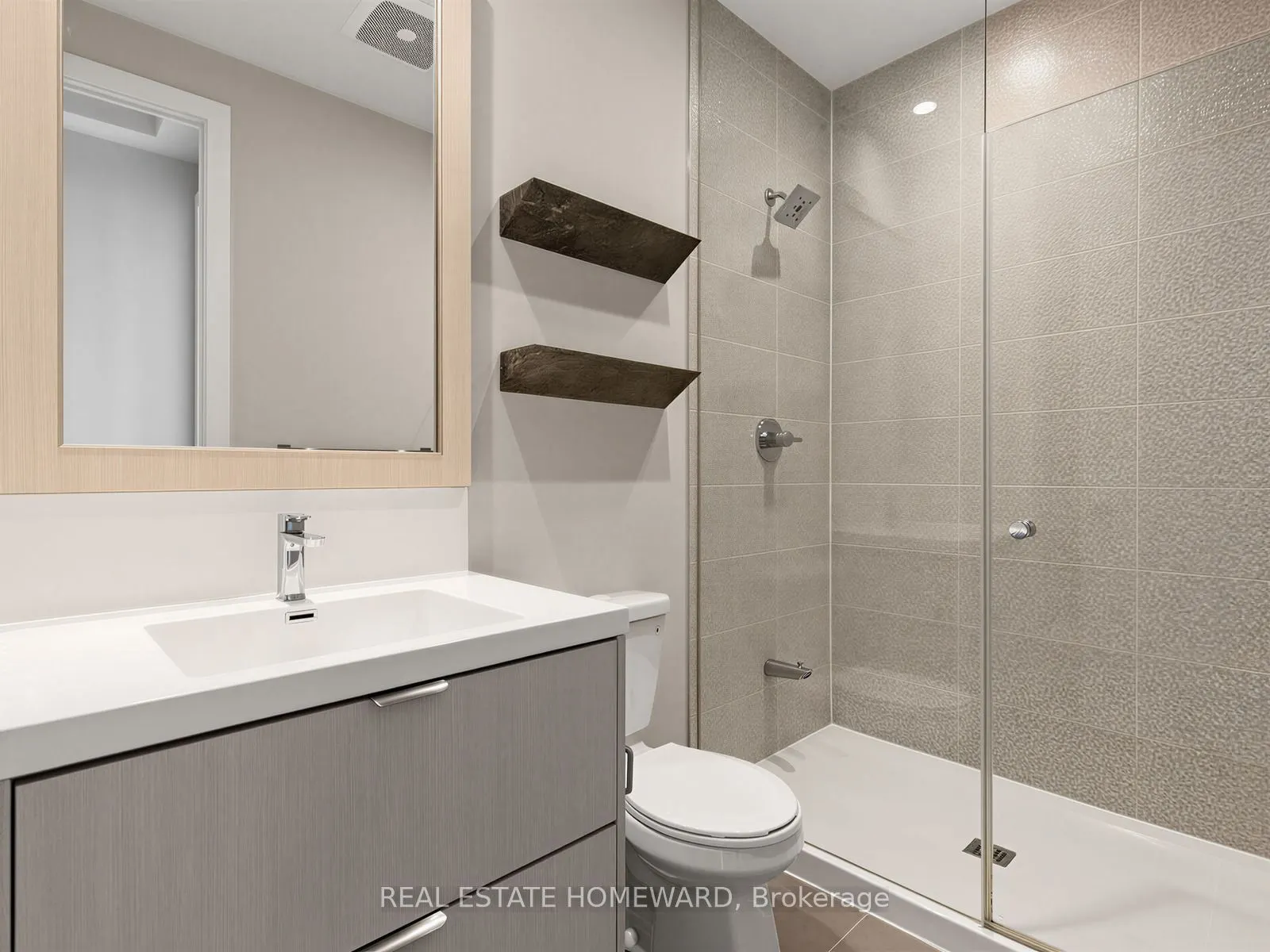 80 Vanauley Street #406