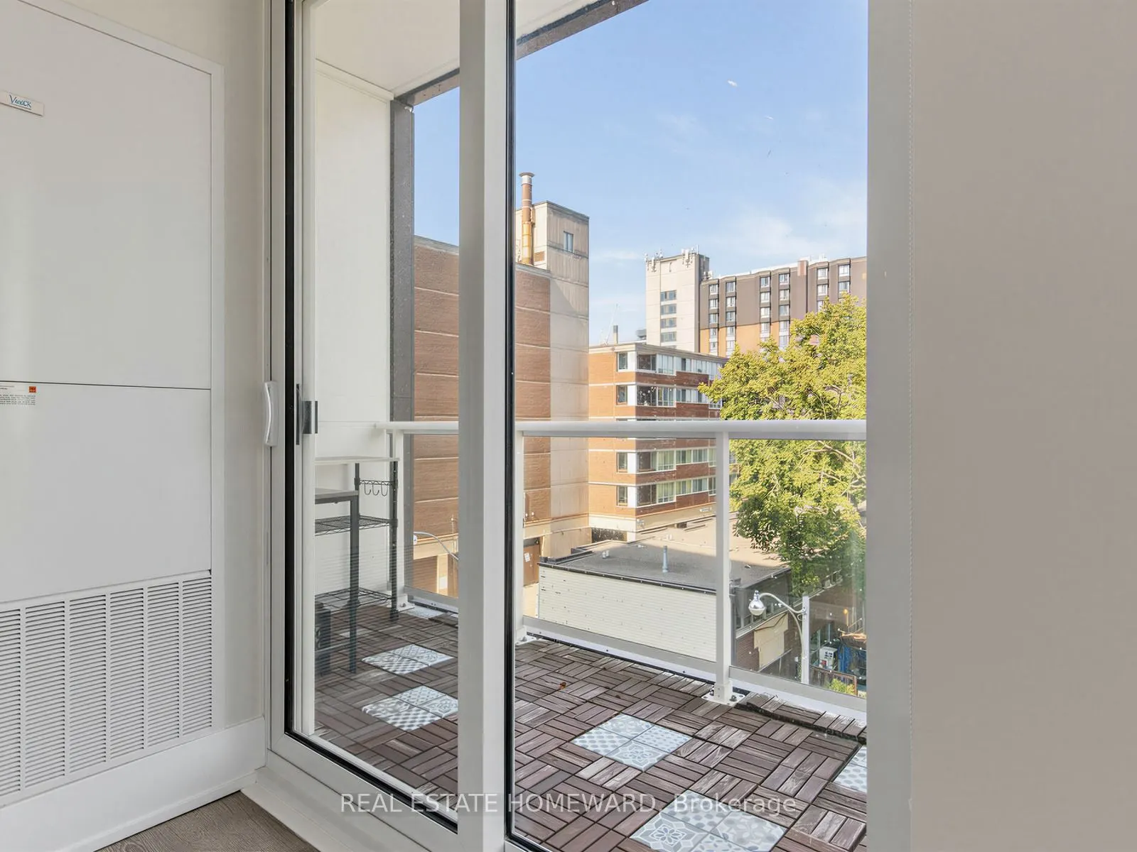 80 Vanauley Street #406