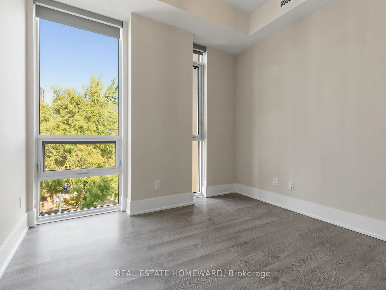 80 Vanauley Street #406