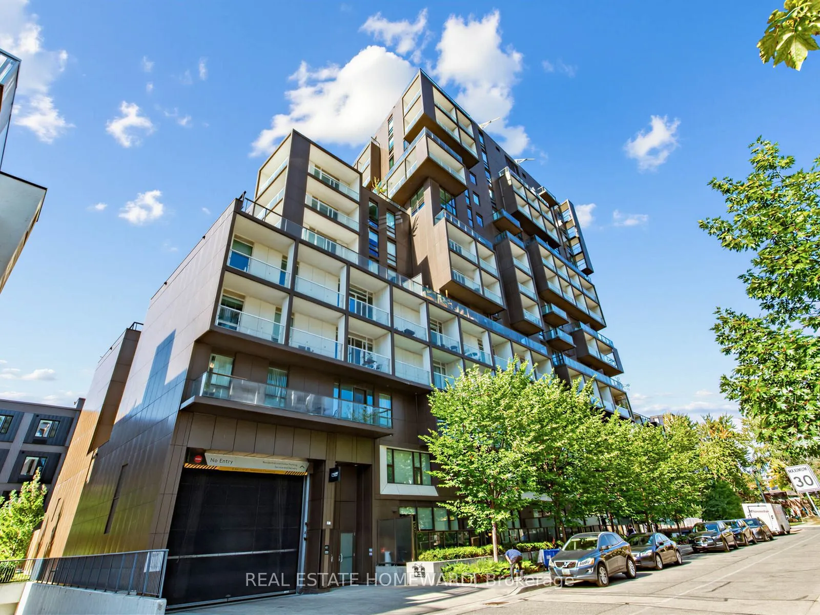 80 Vanauley Street #406