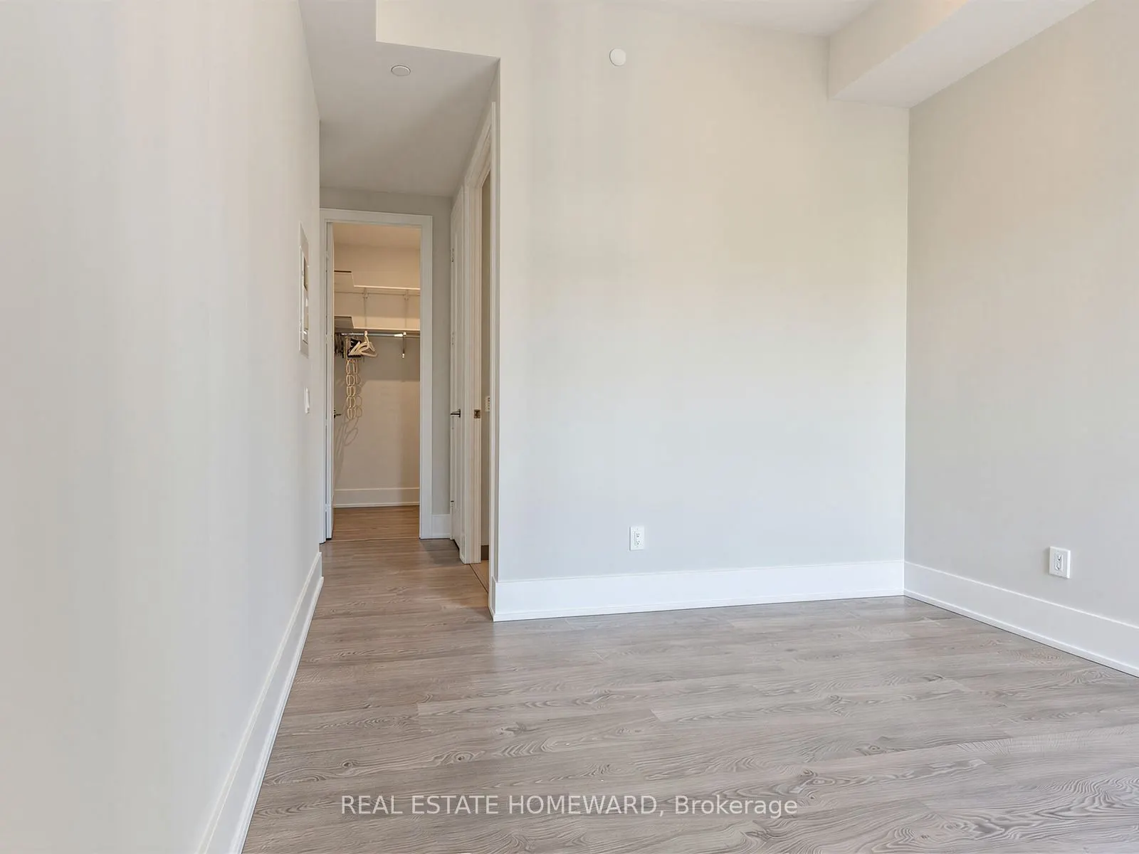 80 Vanauley Street #406