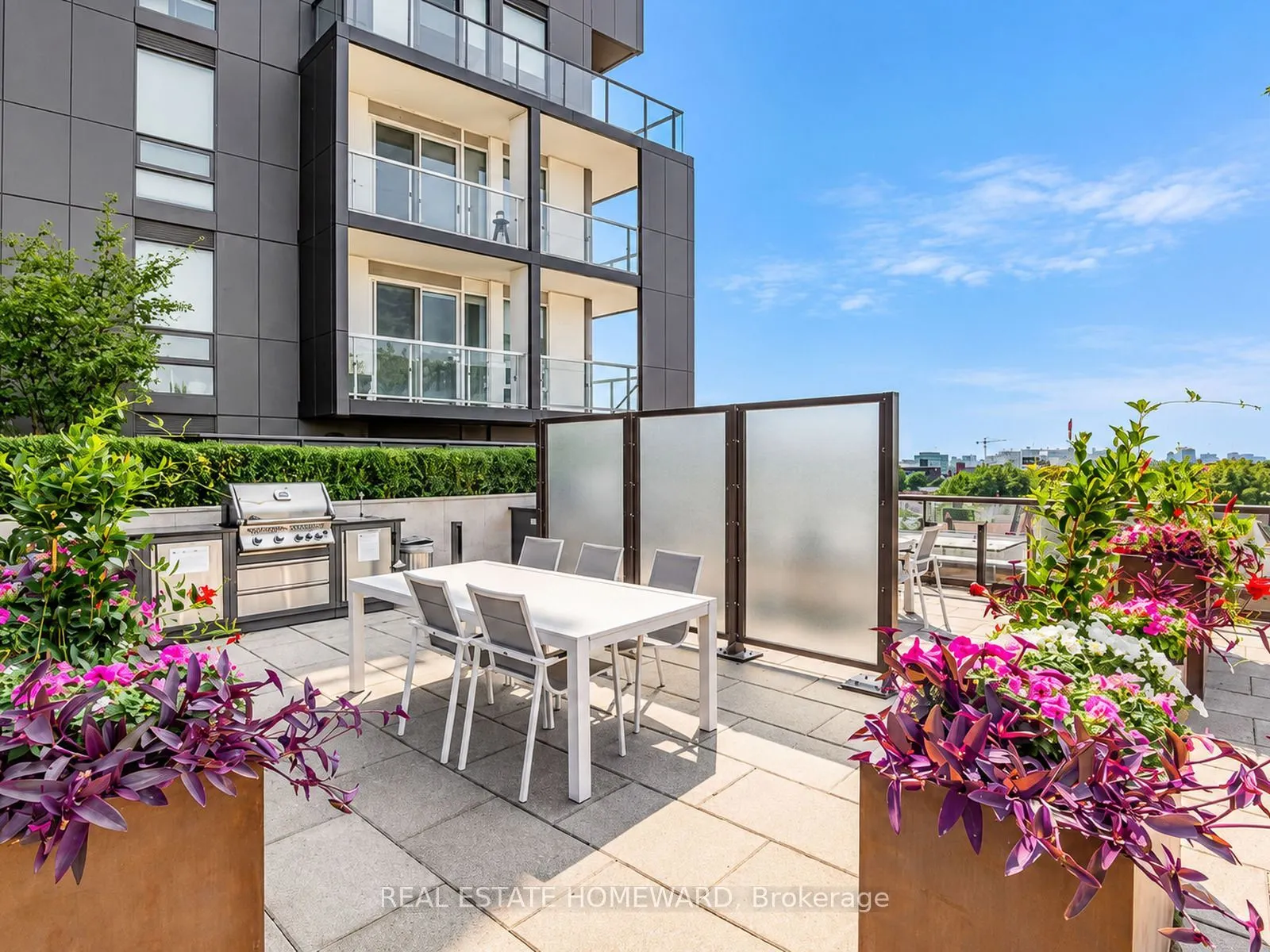 80 Vanauley Street #406