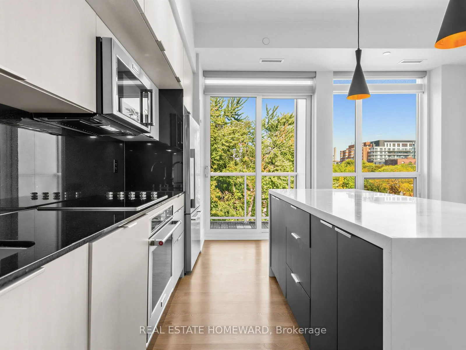 80 Vanauley Street #406