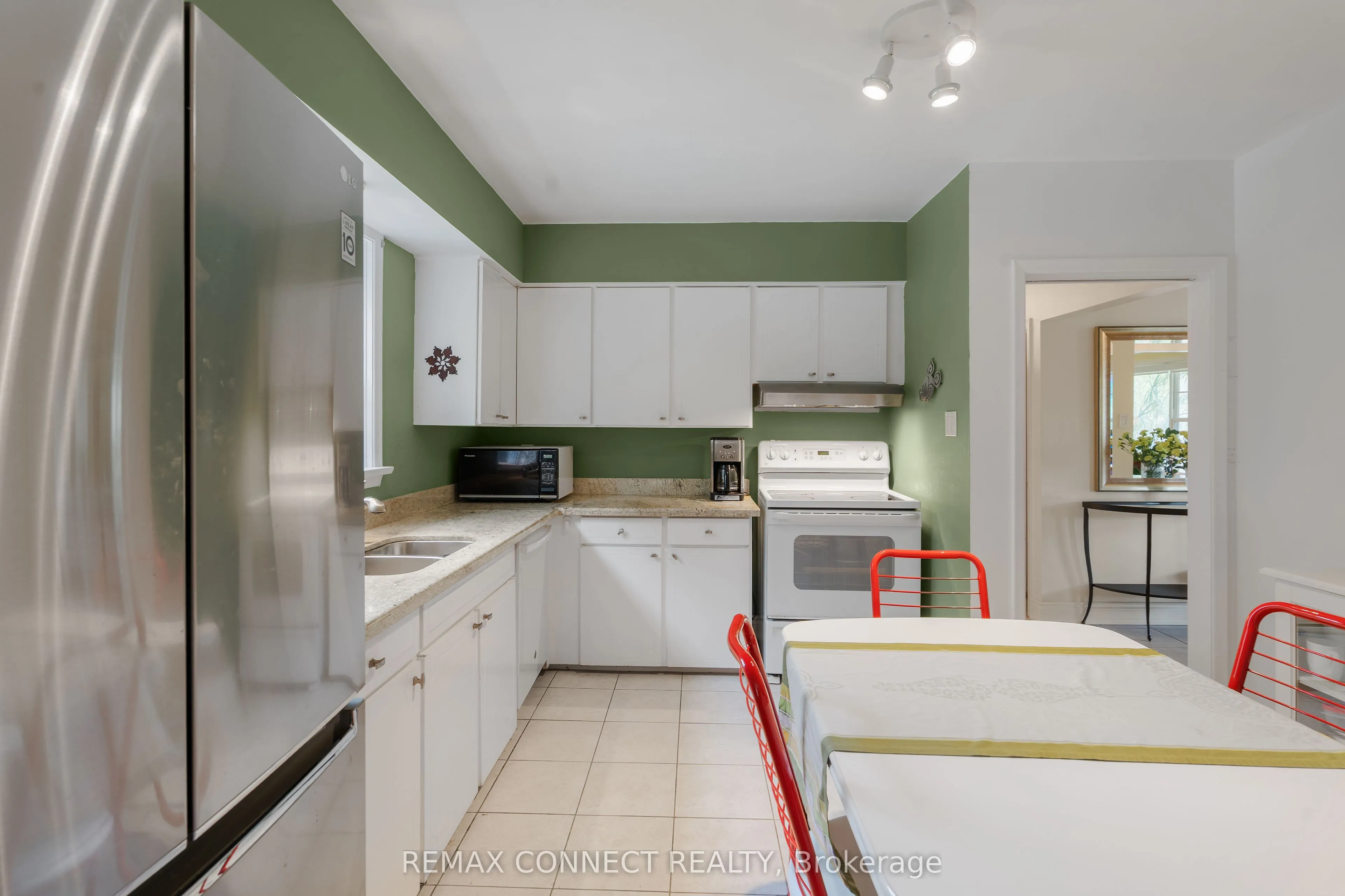 26 Averdon Crescent
