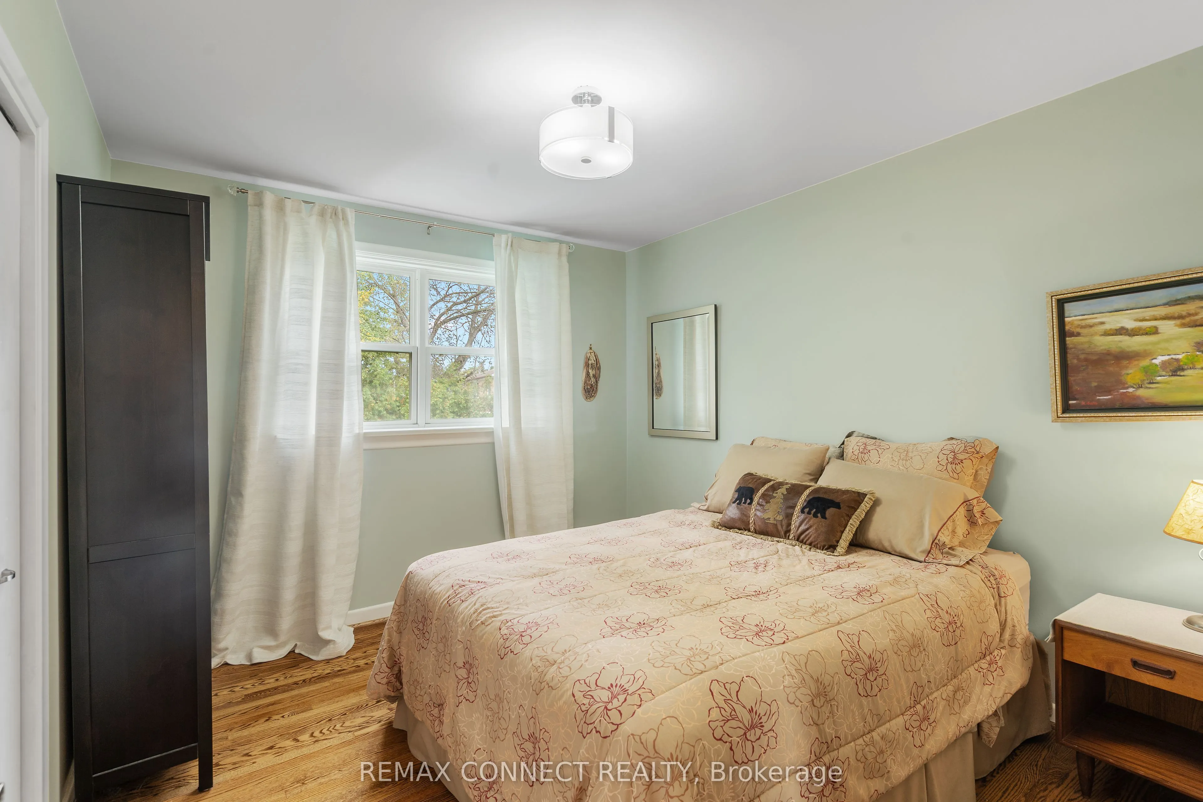 26 Averdon Crescent