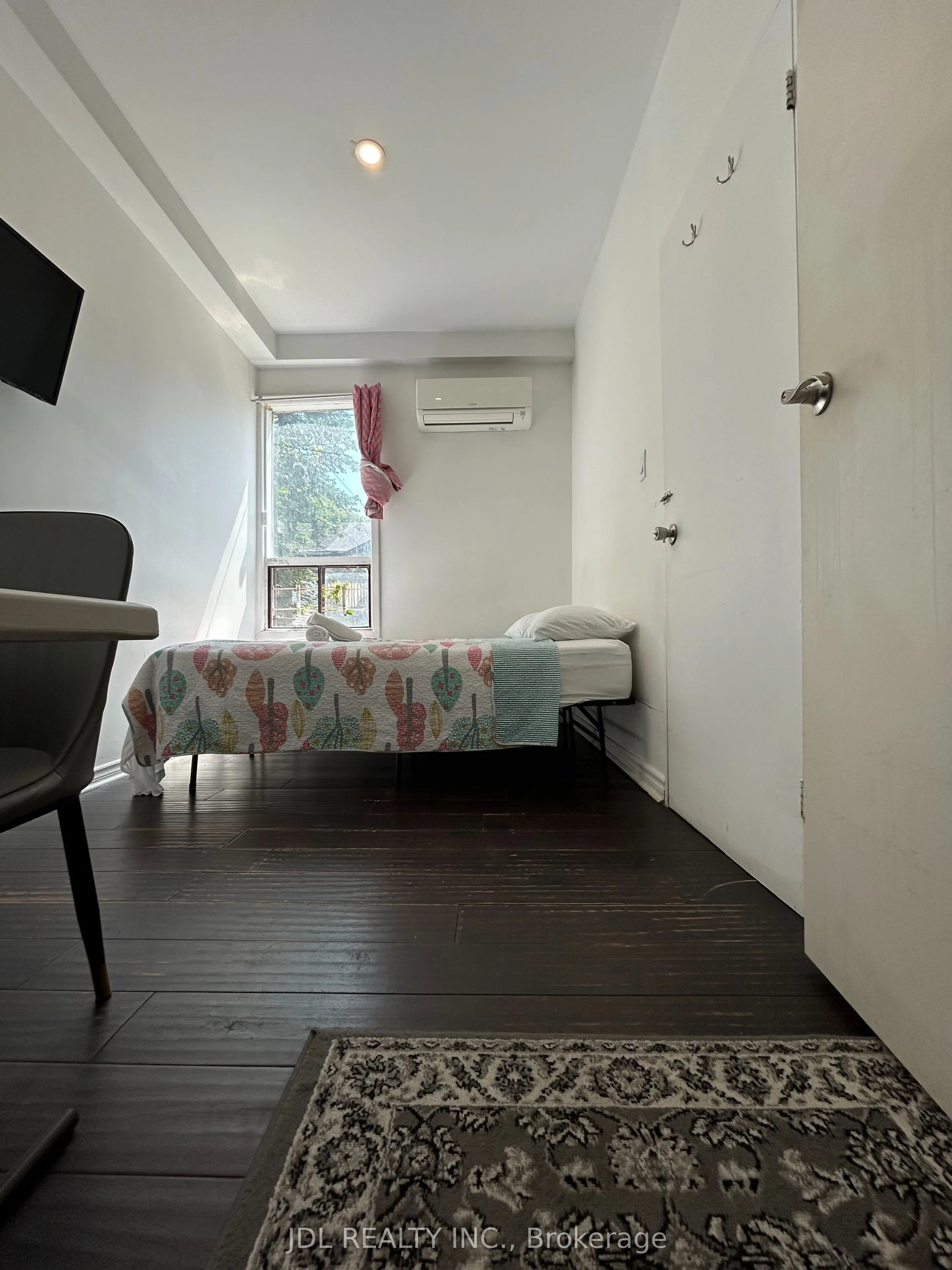 3 Pembroke St Street #Bedroom A Main Floor