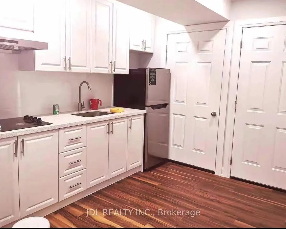 16 Ross St Street #Bedroom A bsmt