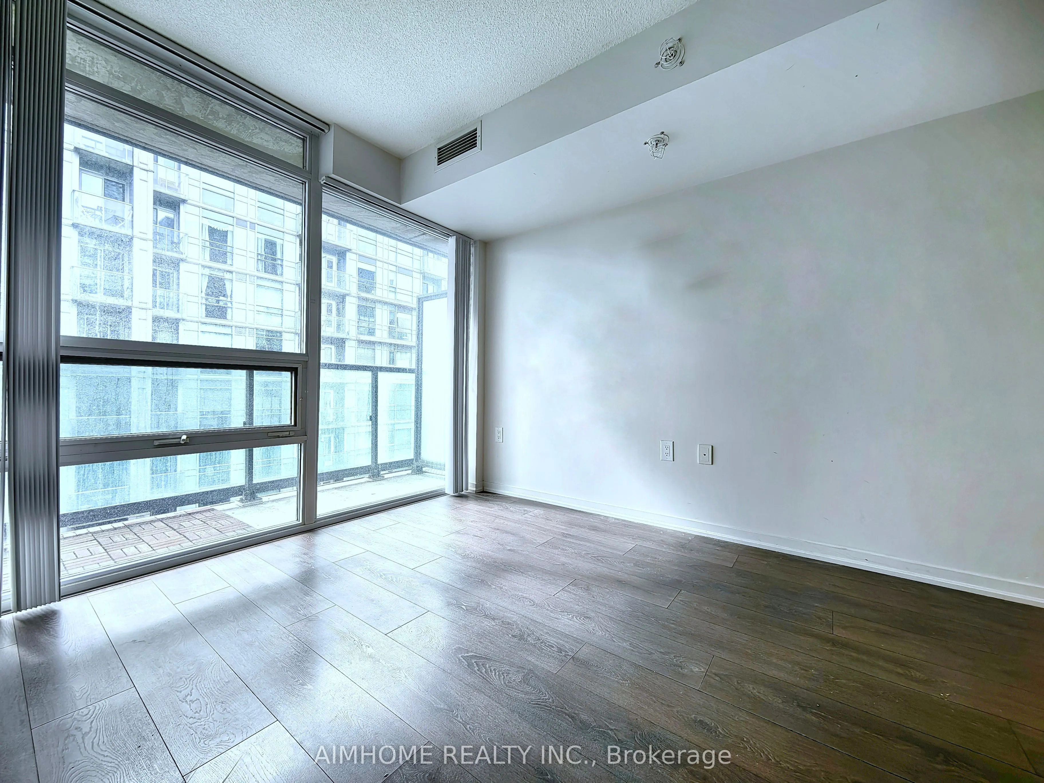 36 Lisgar Street #1916