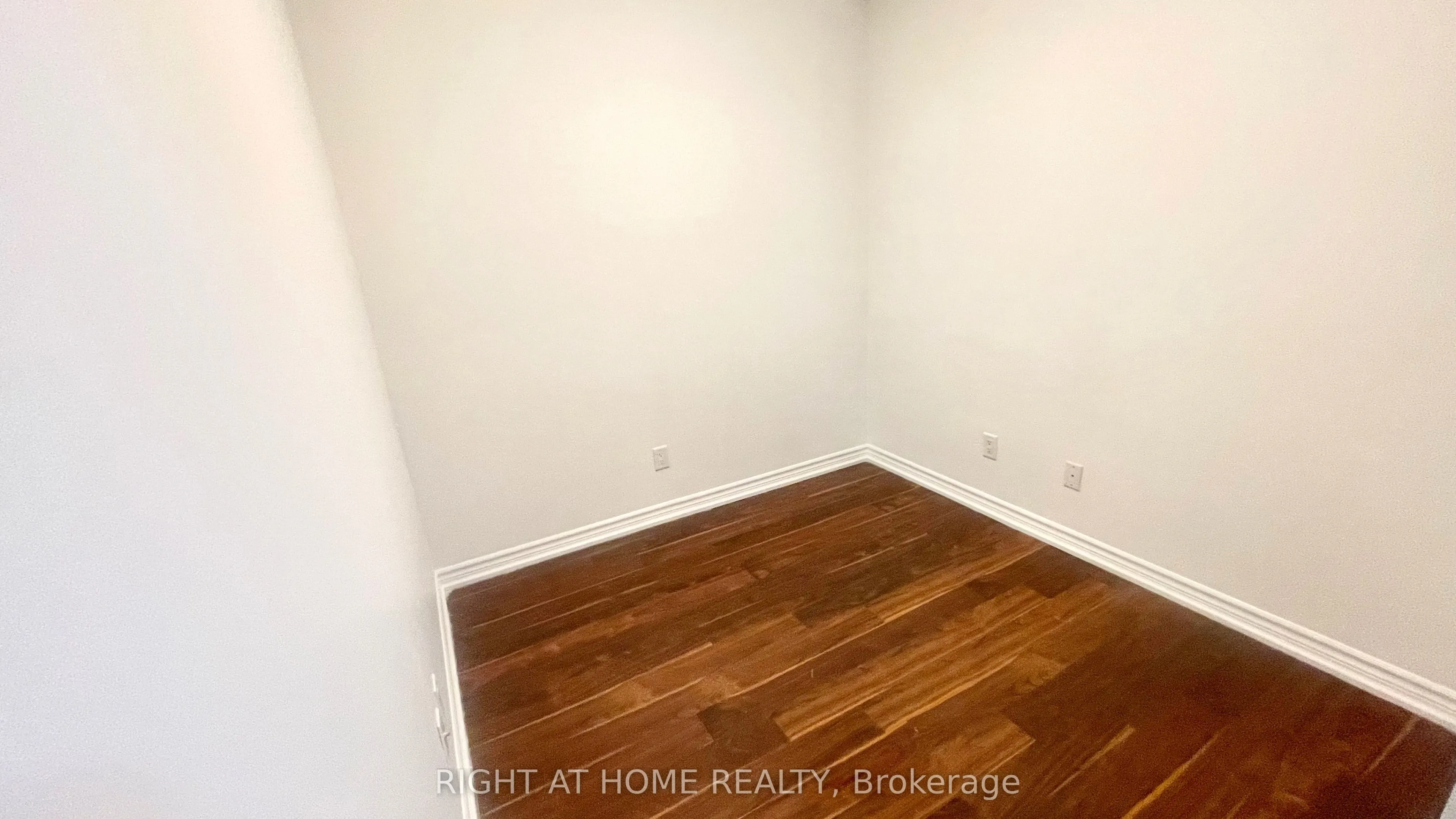 205 The Donway W #319
