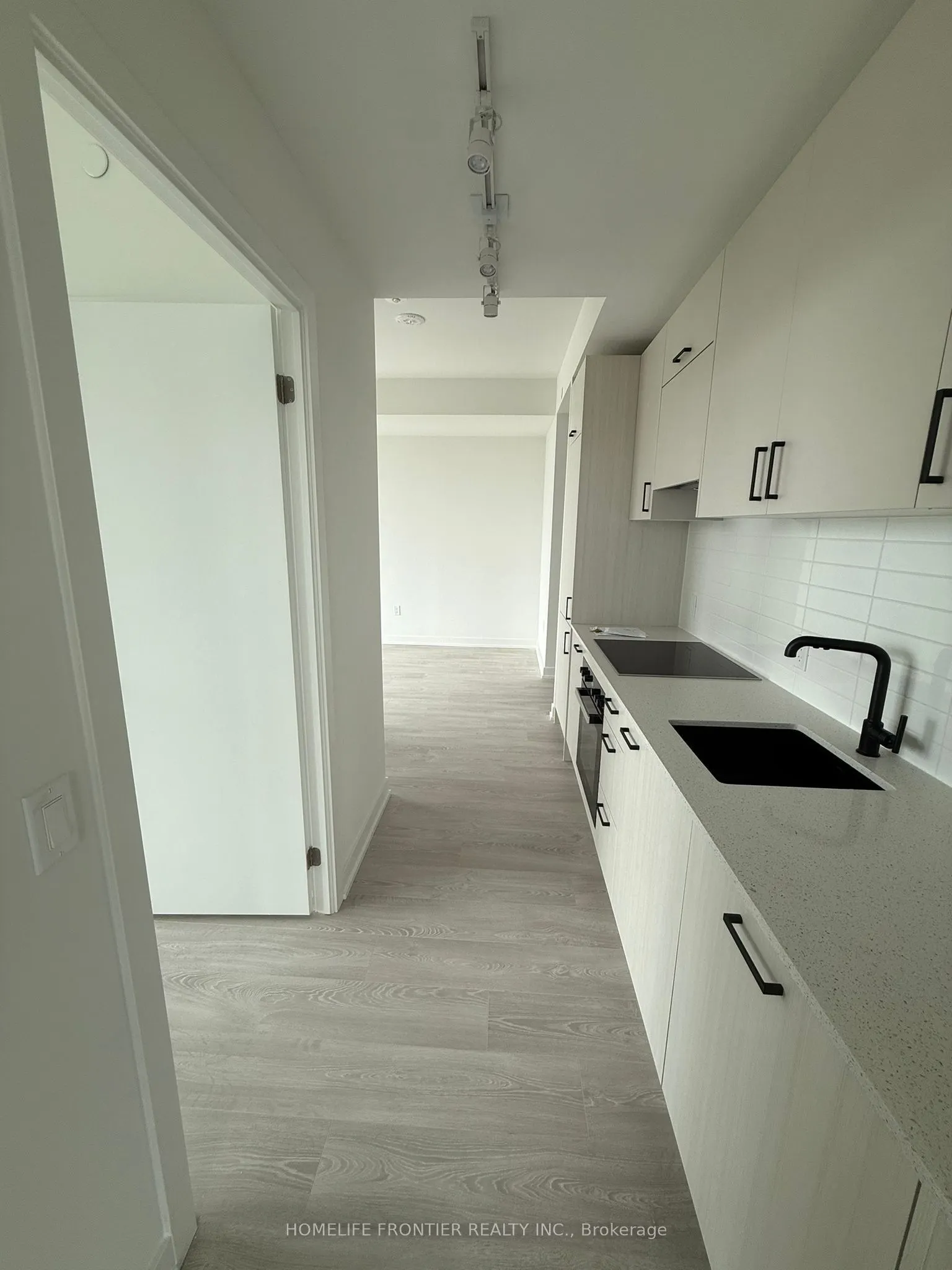 5 Quarrington Lane #2205