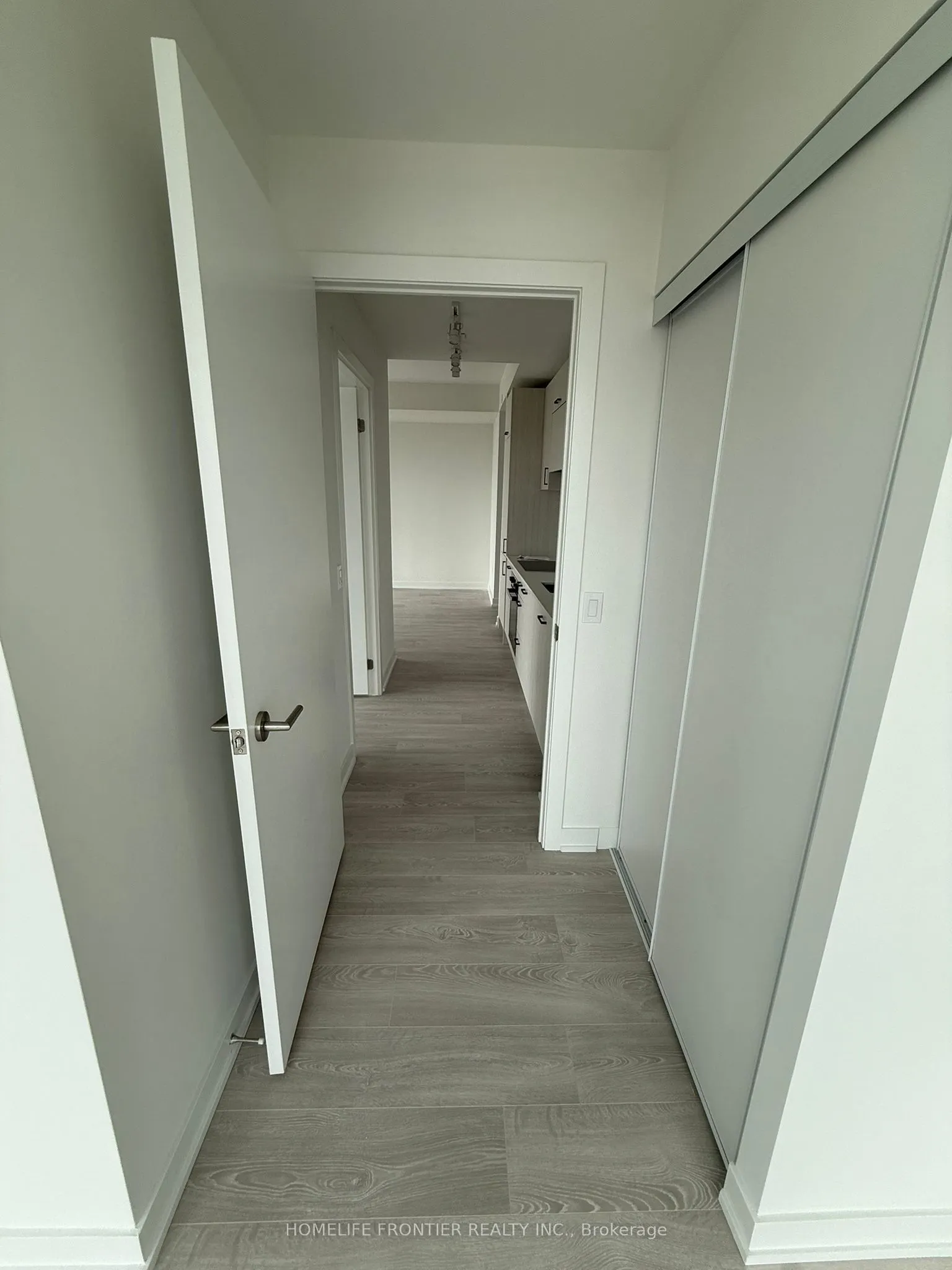 5 Quarrington Lane #2205