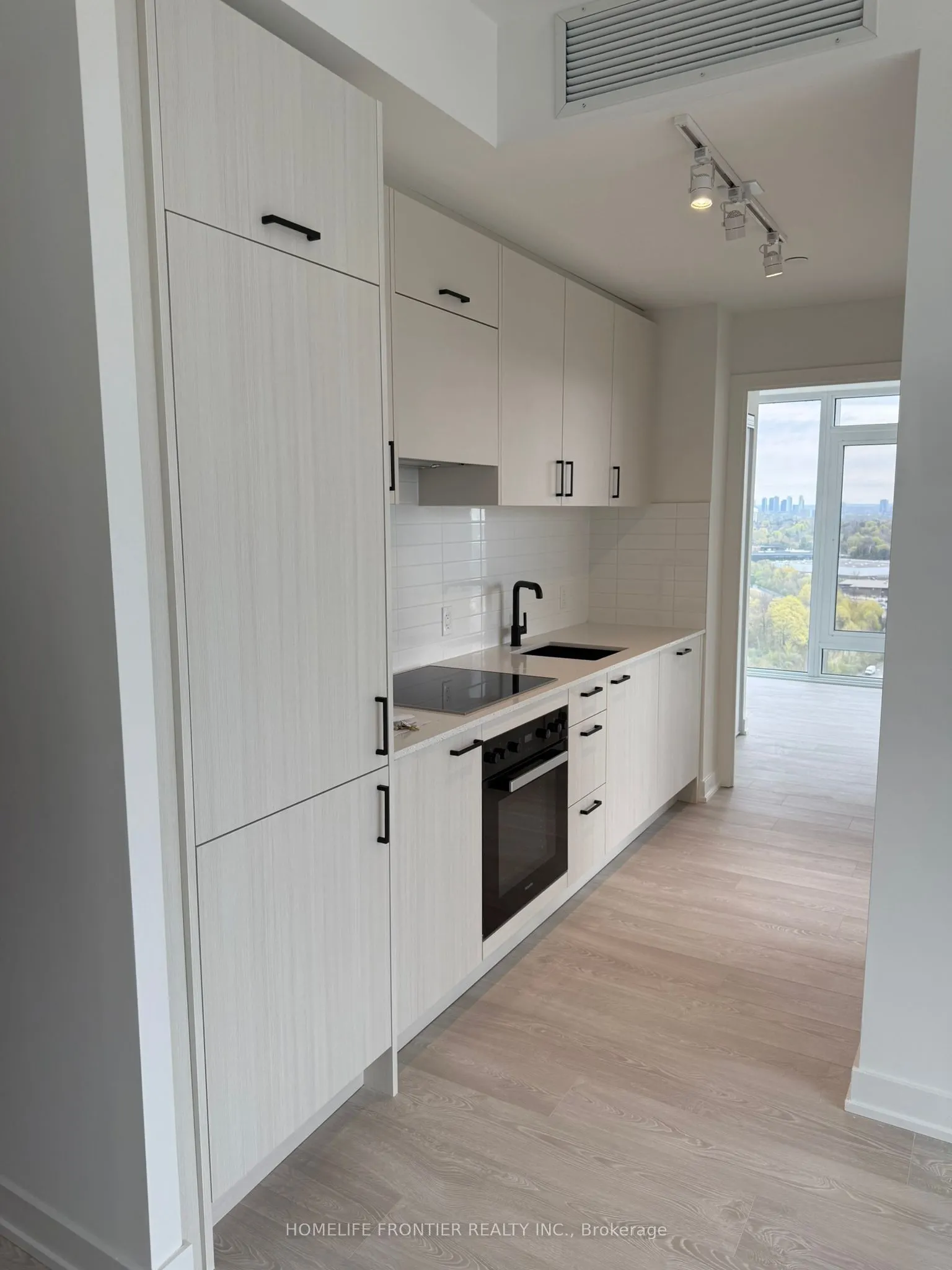 5 Quarrington Lane #2205