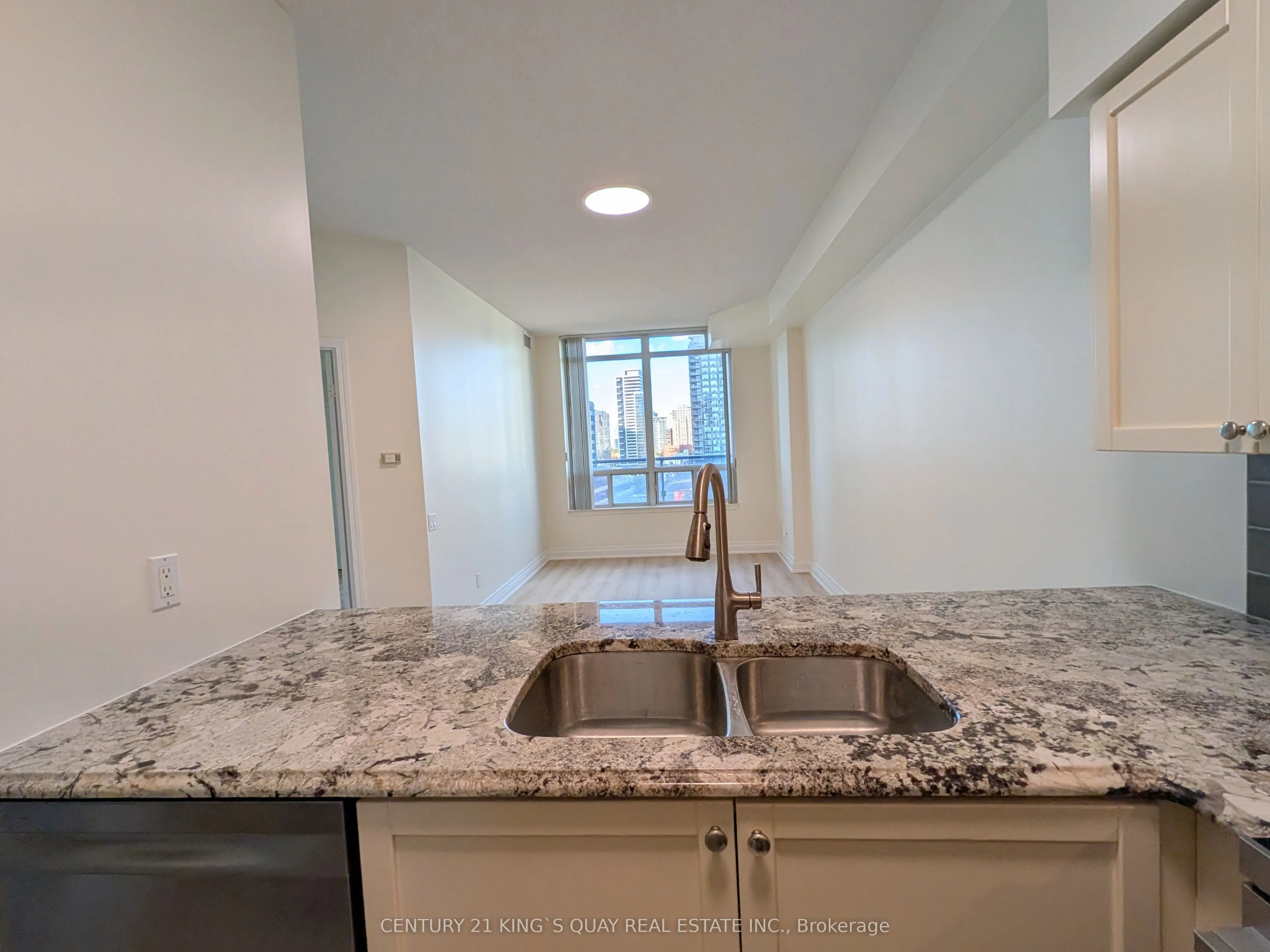33 Empress Avenue #515