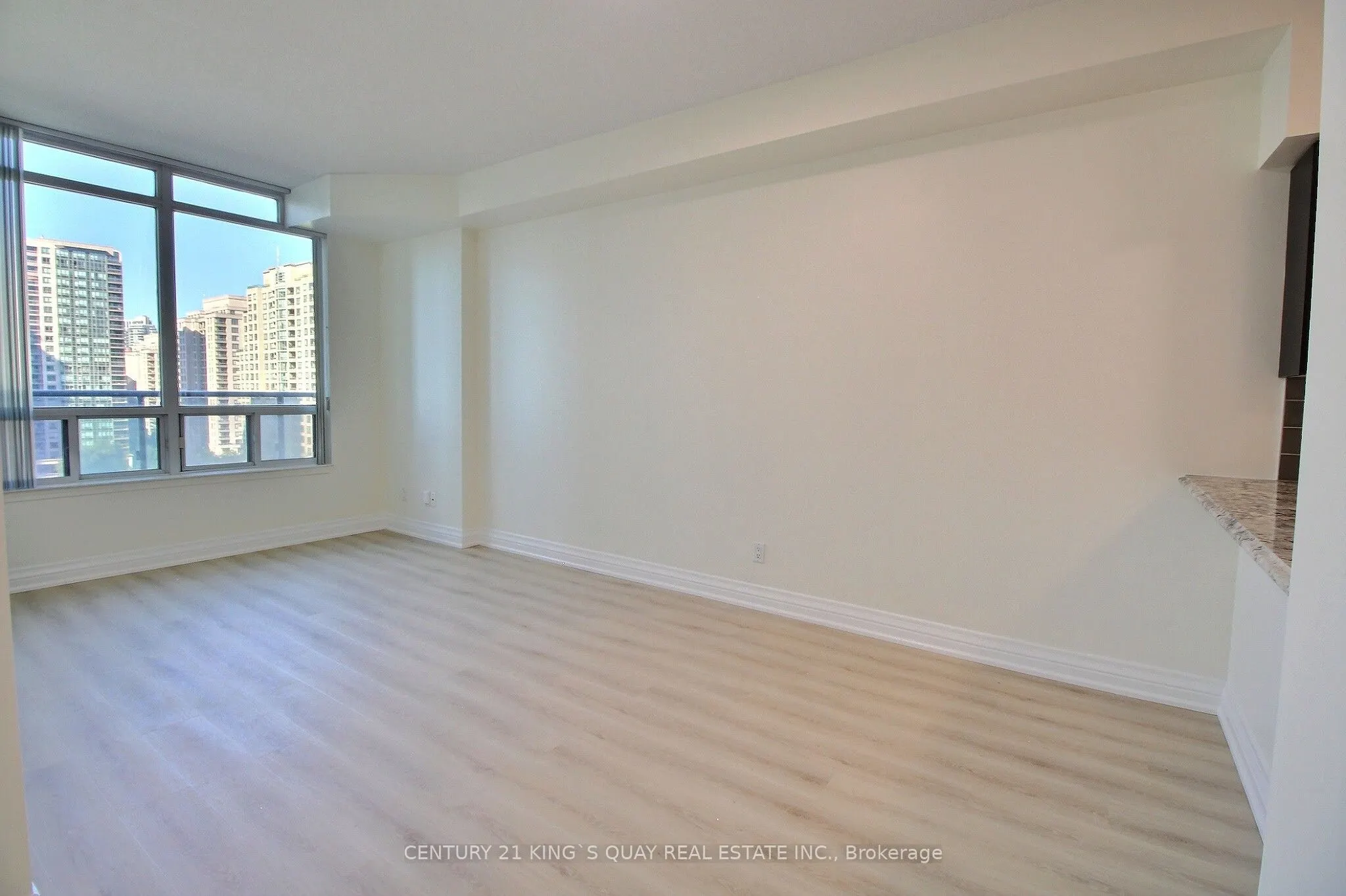 33 Empress Avenue #515